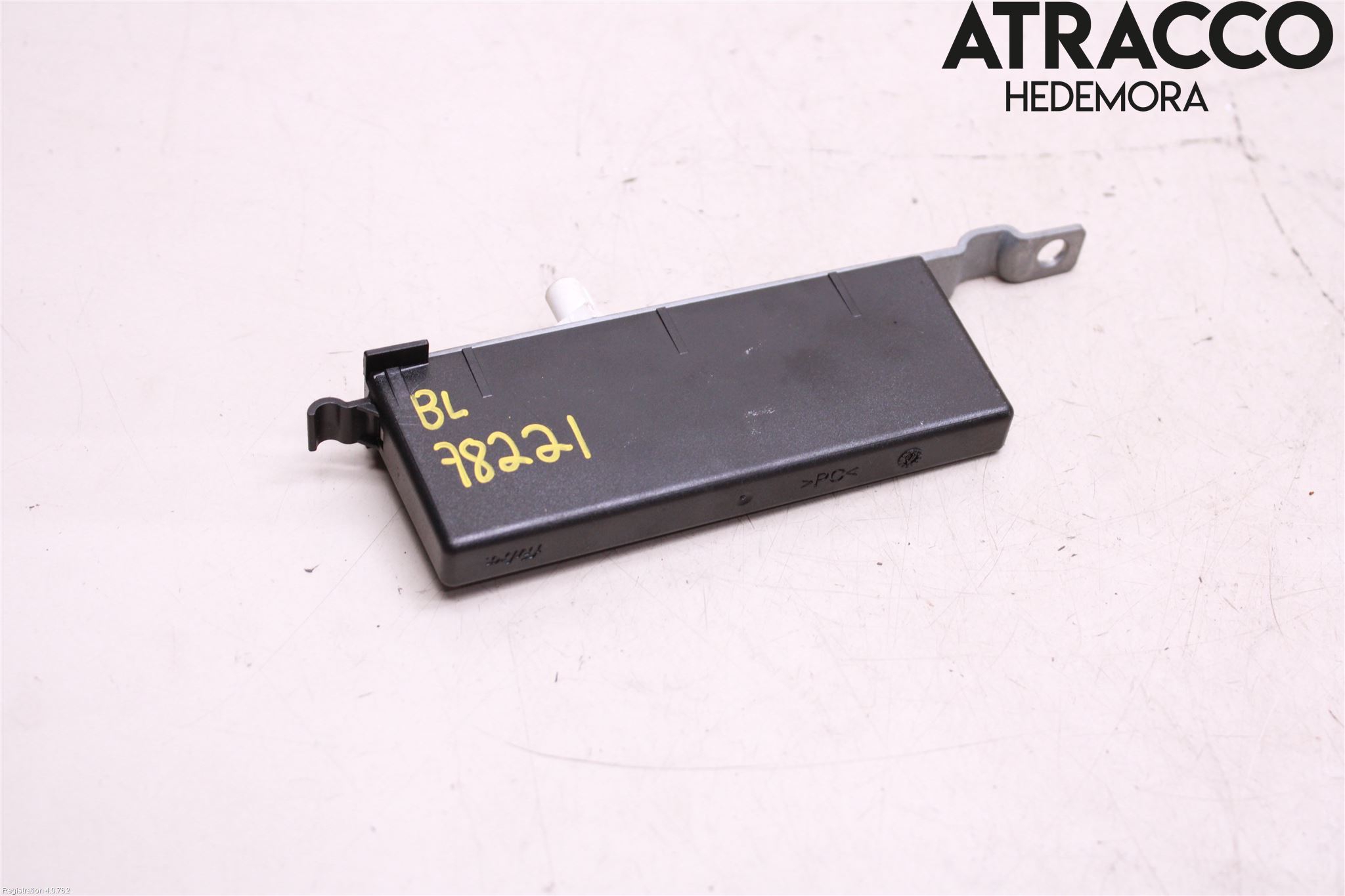 Porsche CAYENNE 03- Antenn