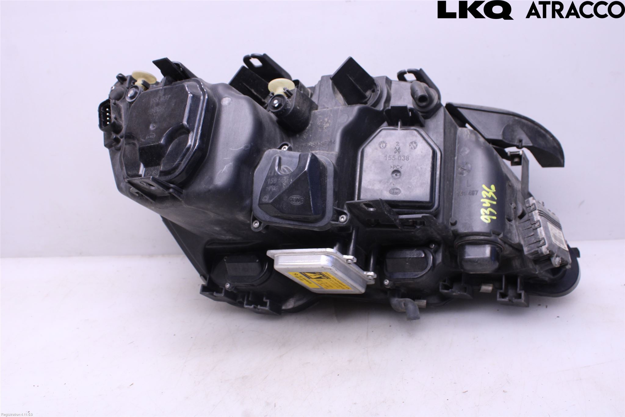 BMW 7 E65/66    00-08 Strålkastare Höger