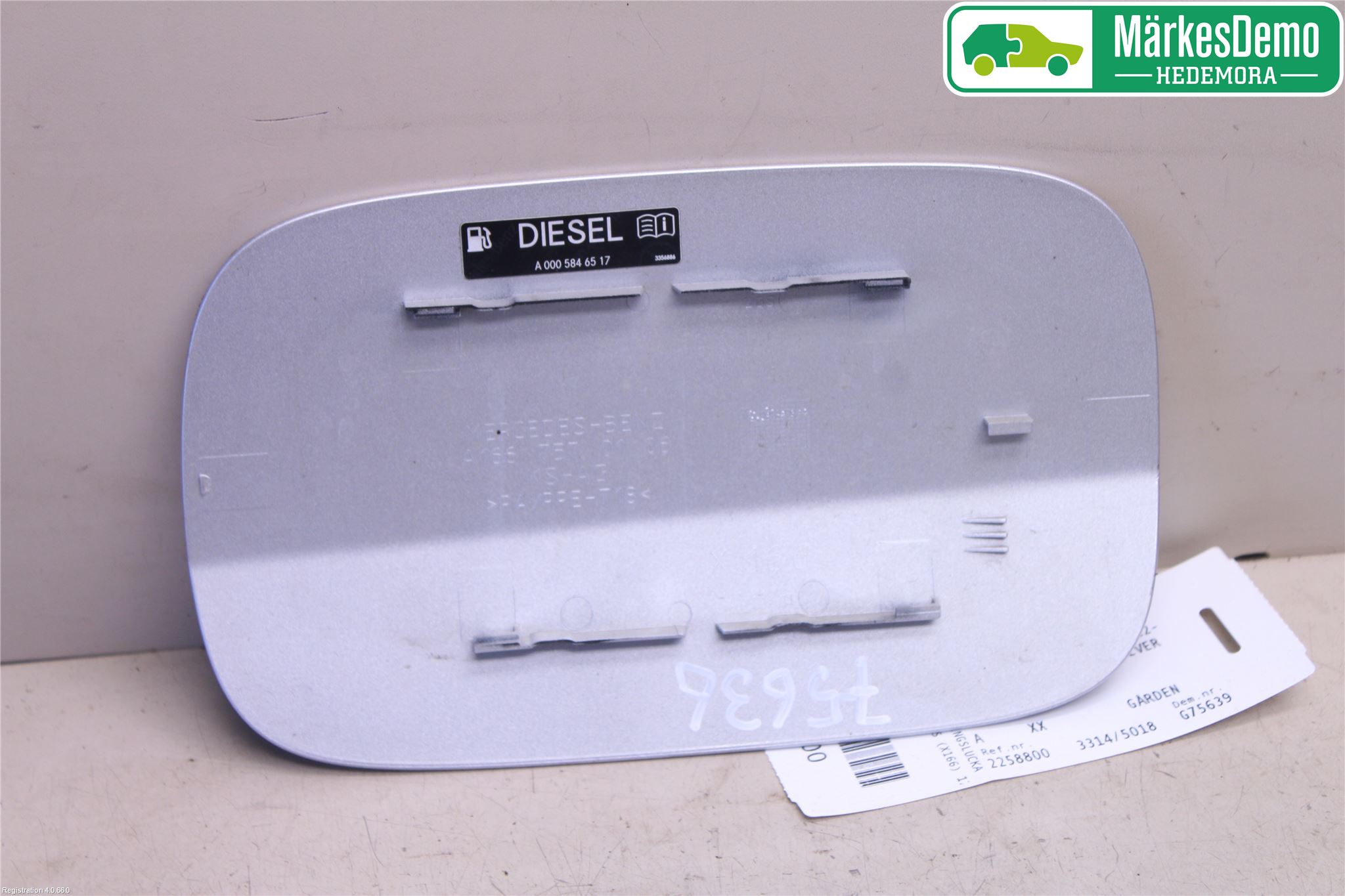 Mercedes-Benz MB GL/GLS-KLASS (X166) 12-19 Tanklucka