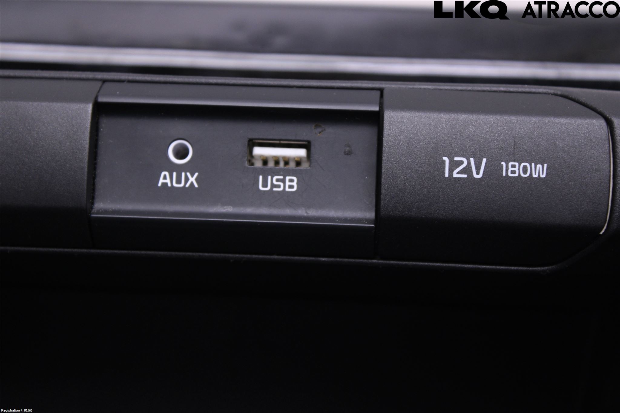 Kia STONIC 18->> Instrumentkonsoll Mitt