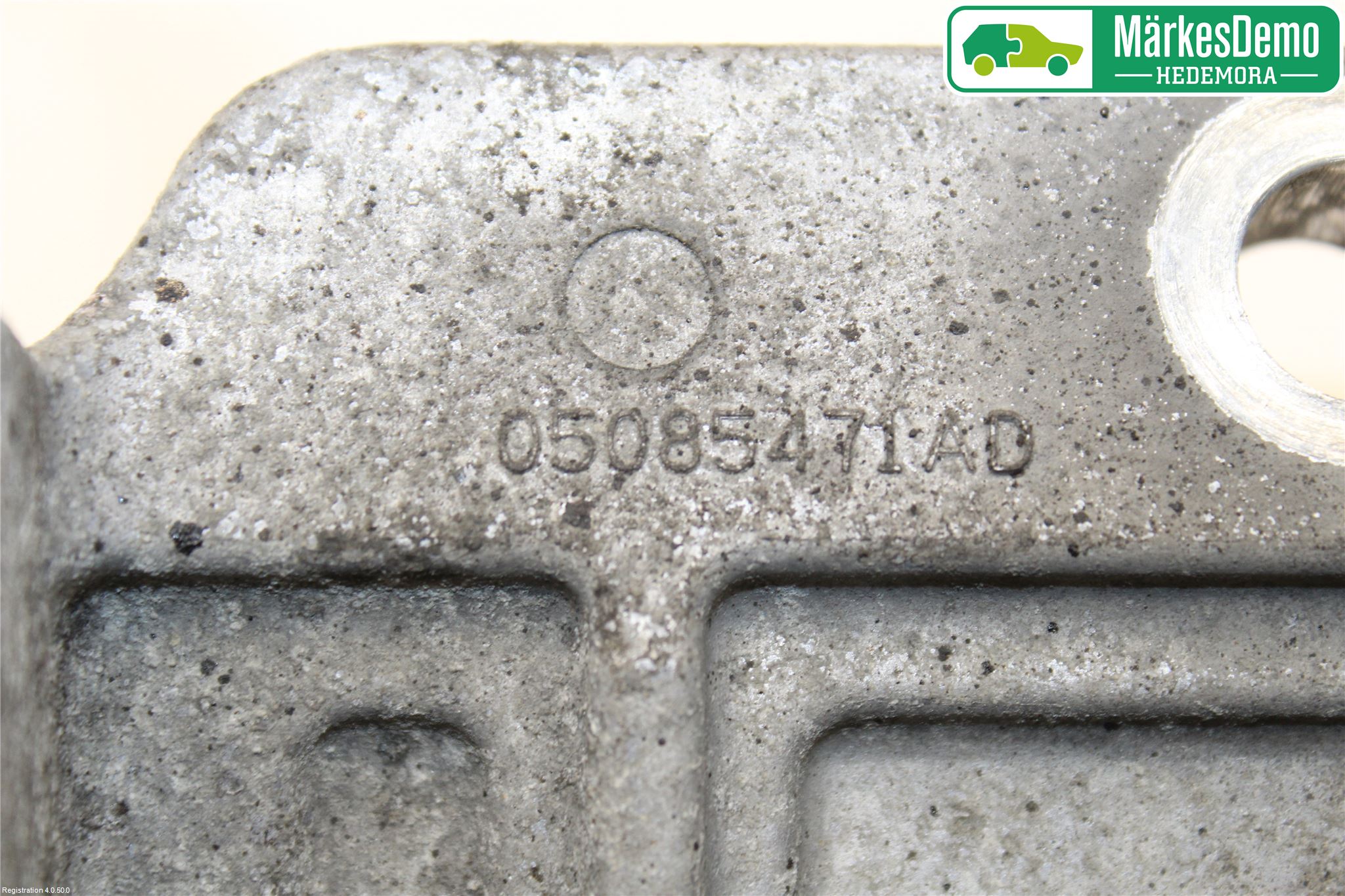 Dodge JOURNEY Motorfäste