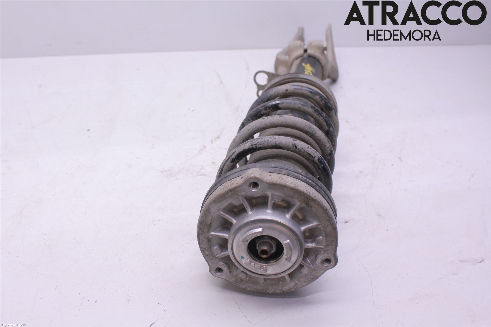 BMW 5 G30/G31/F90 17-23 Fjäderben Fram Höger