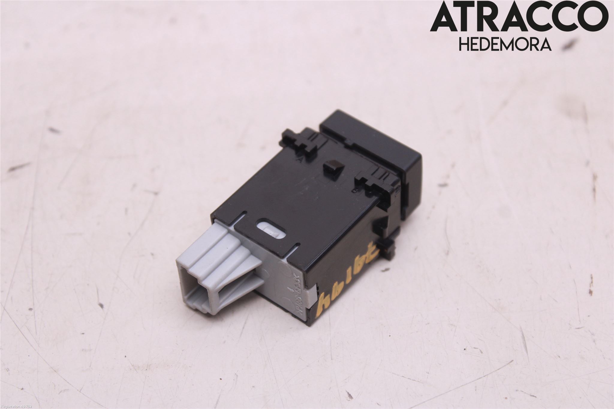 Subaru OUTBACK 15-20 Strömställare Övrigt