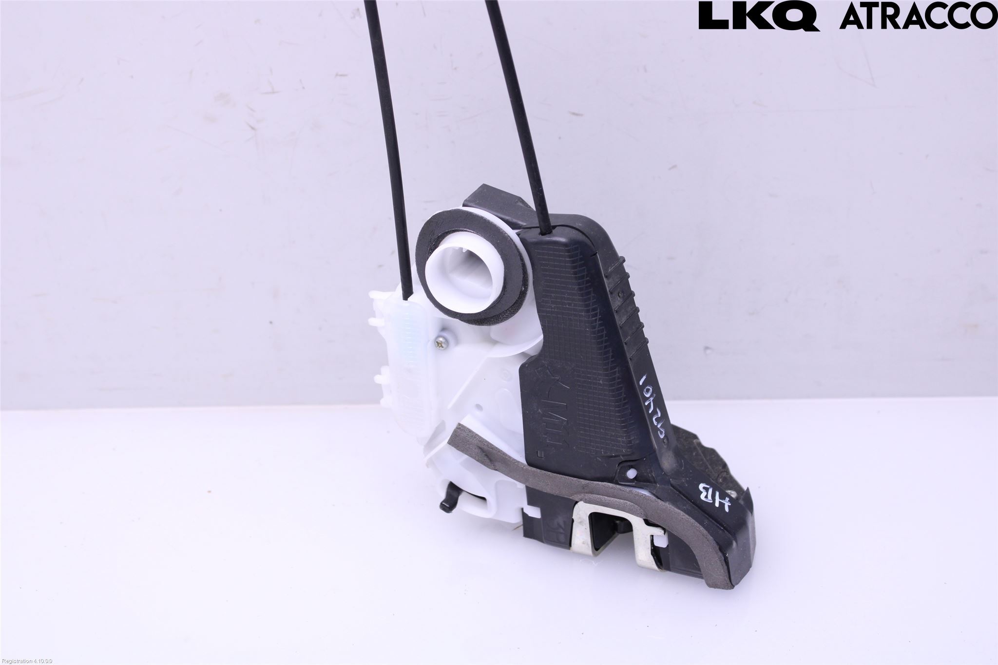 Toyota YARIS CROSS XP21 21- Låskista-Dörrlås