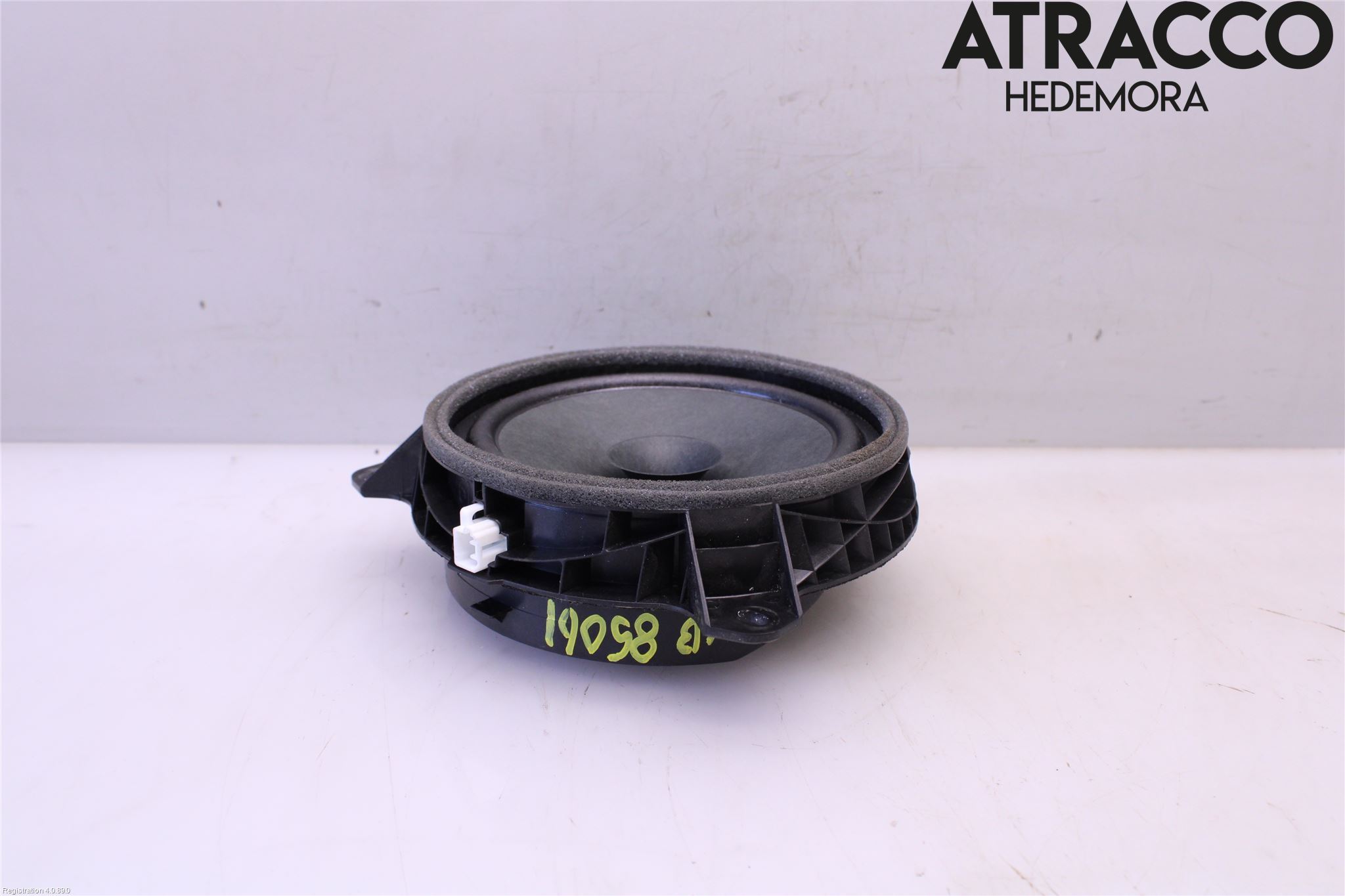 Toyota HILUX 16- Högtalare