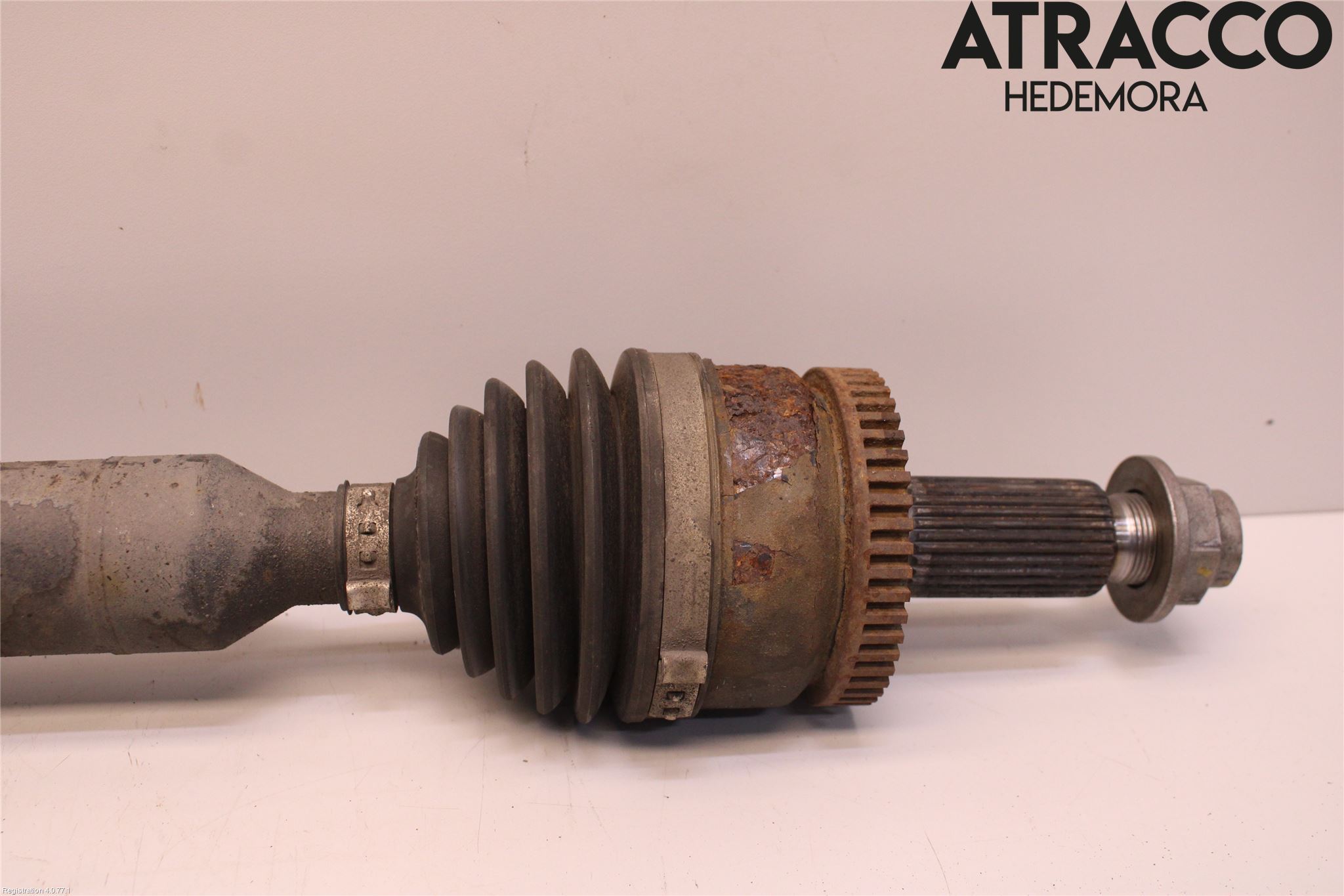 Kia SPORTAGE (QL) 16-21 Drivaxel Fram Höger