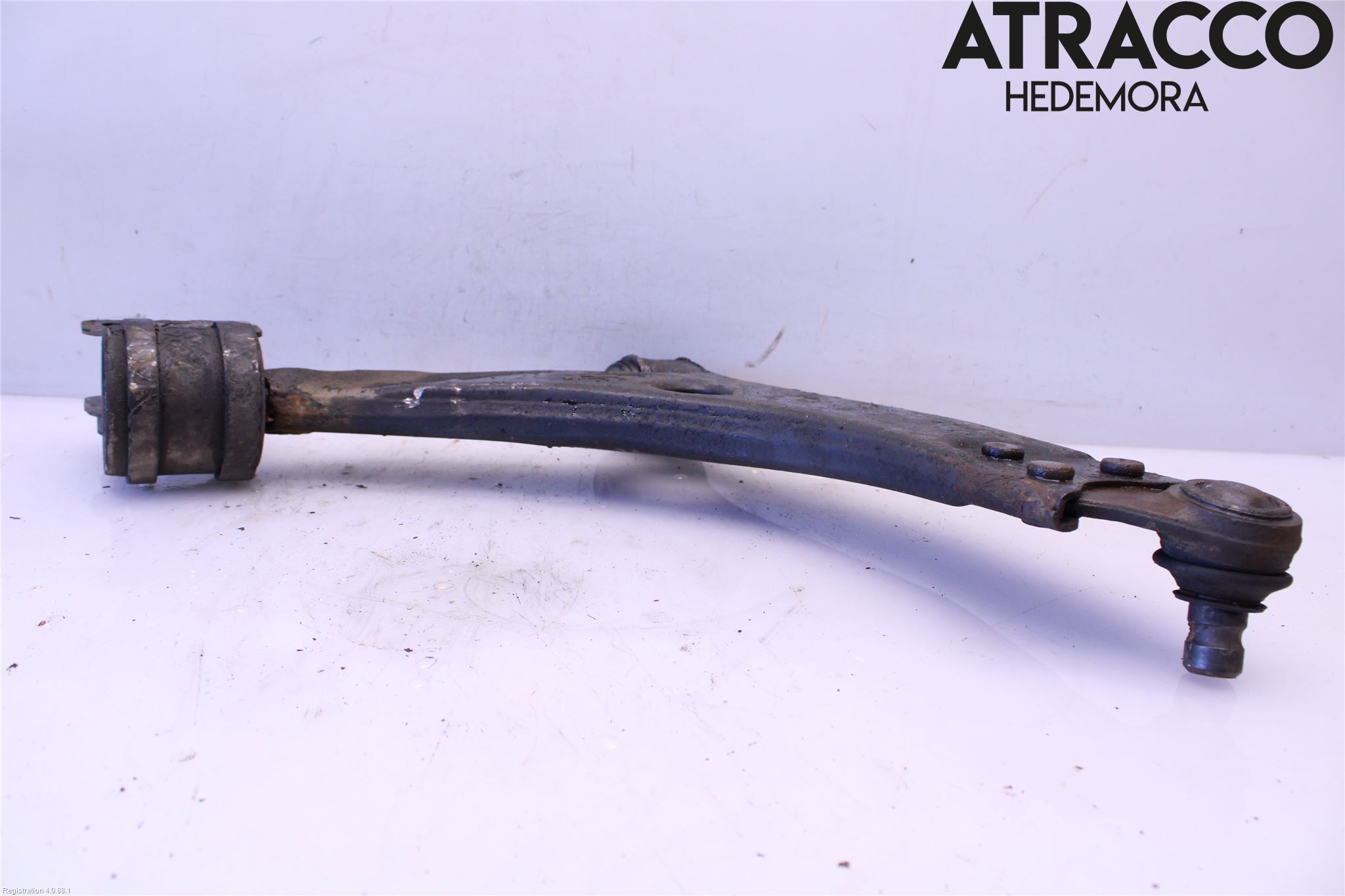 Ford KUGA 08-12 Bärarm Fram Undre Vä