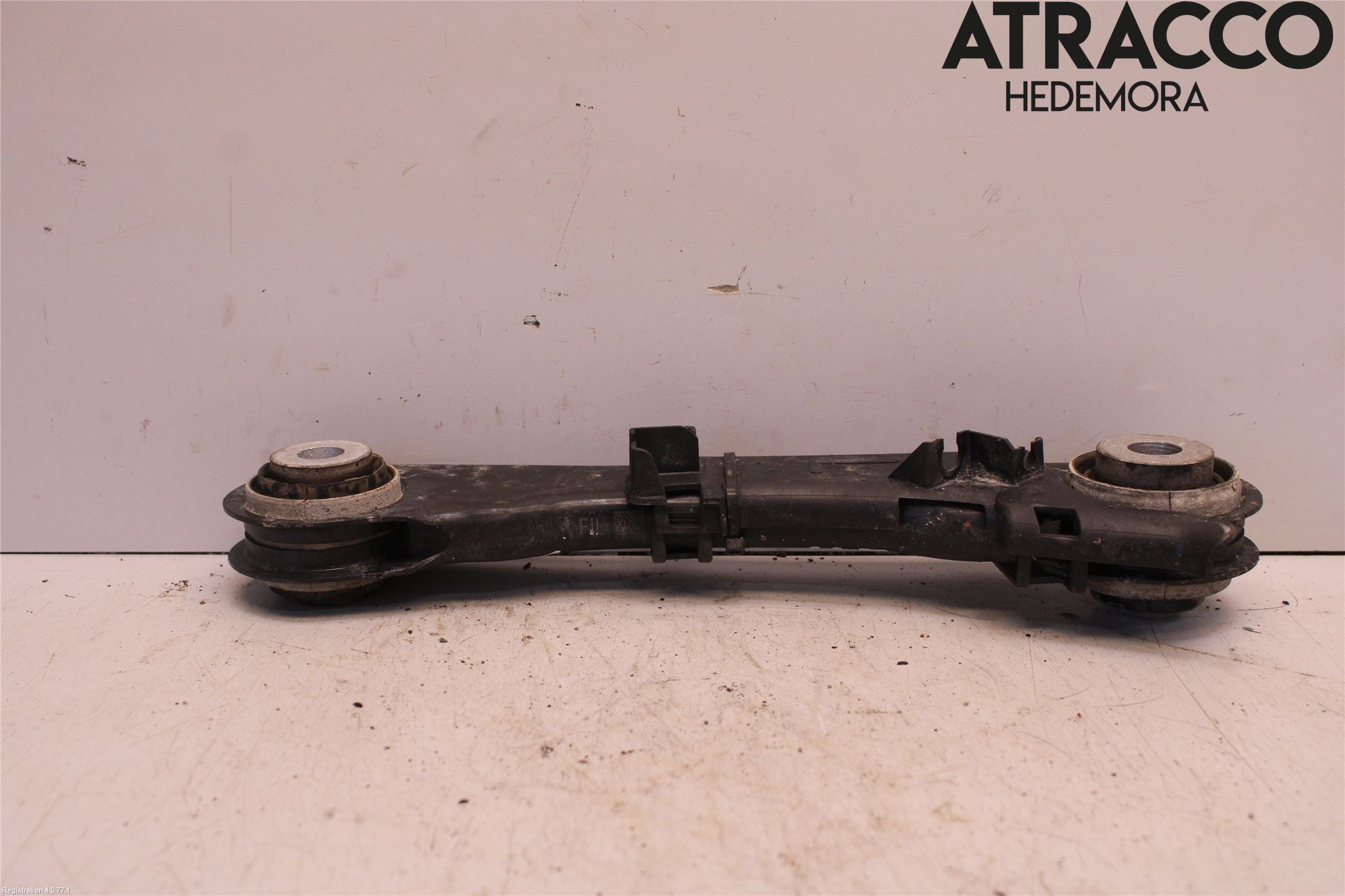 BMW 5 G30/G31/F90 17-23 Bärarm Bak Övre Vänster