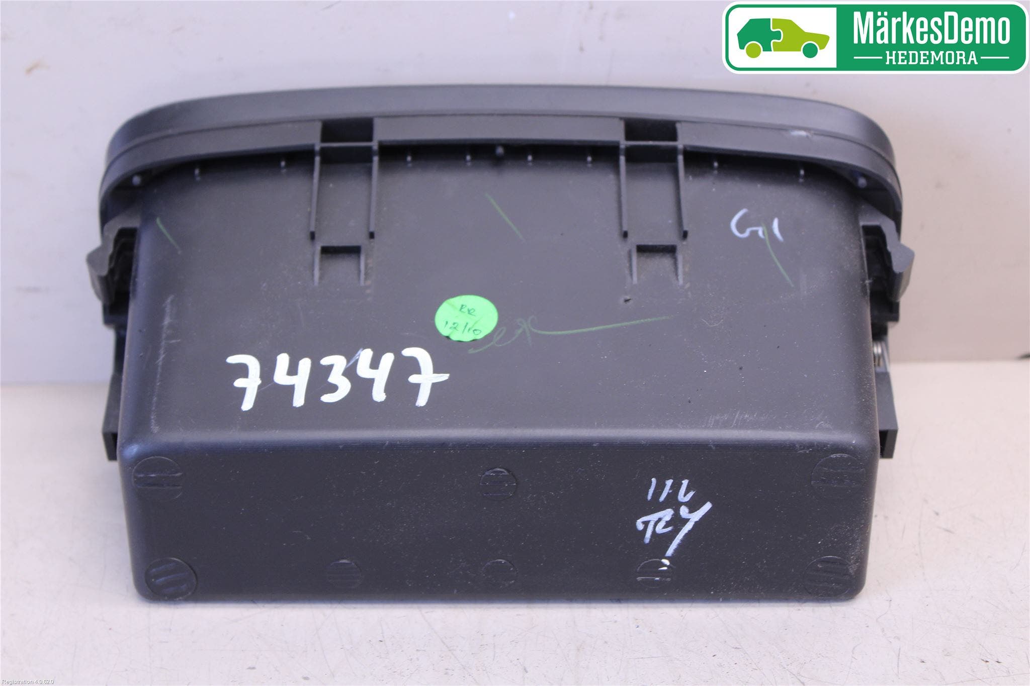 Hyundai i20 PB 09-14 Instrumentbräda Förvaringsfack