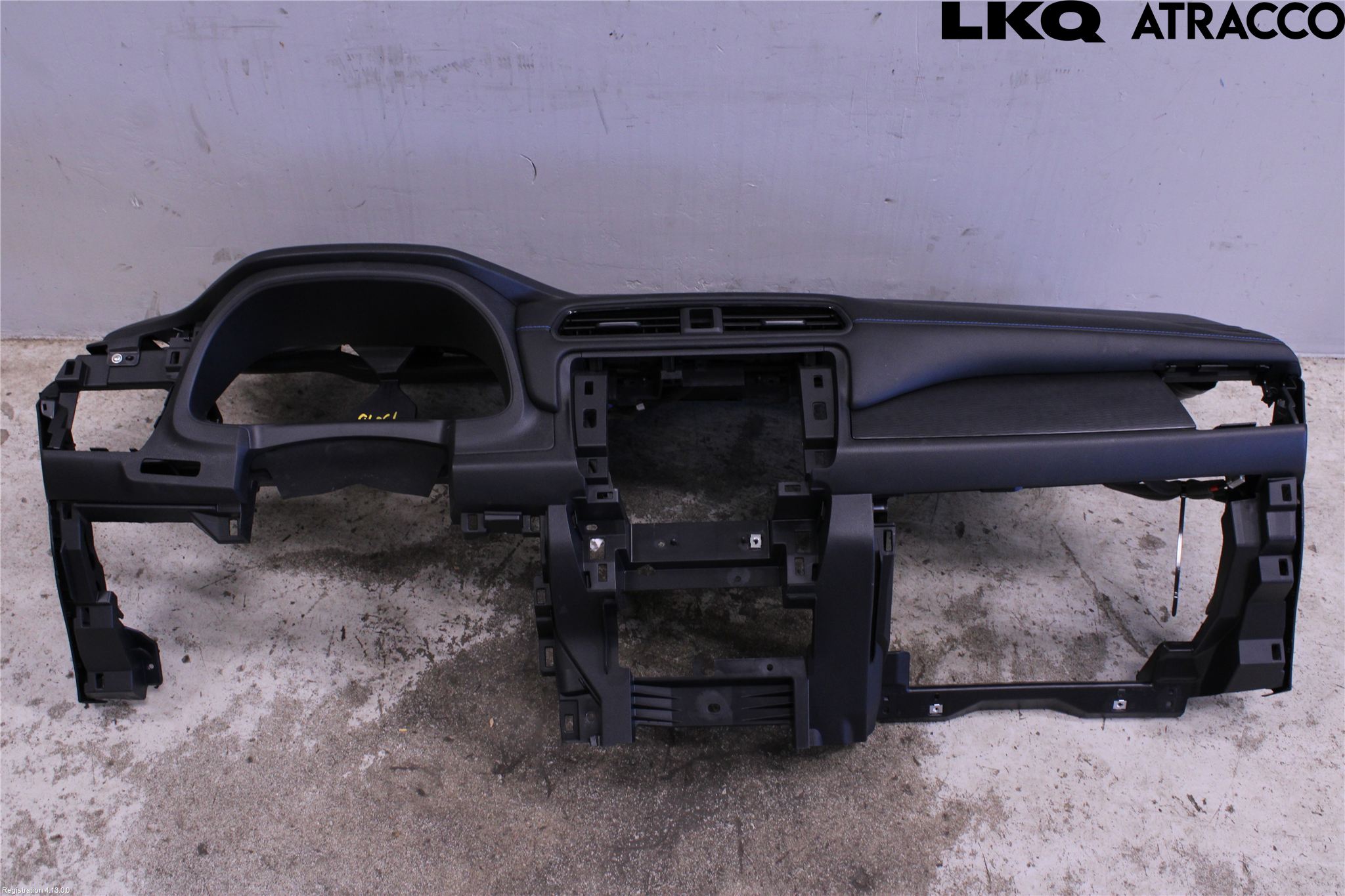 Nissan LEAF 18- Instrumentbräda