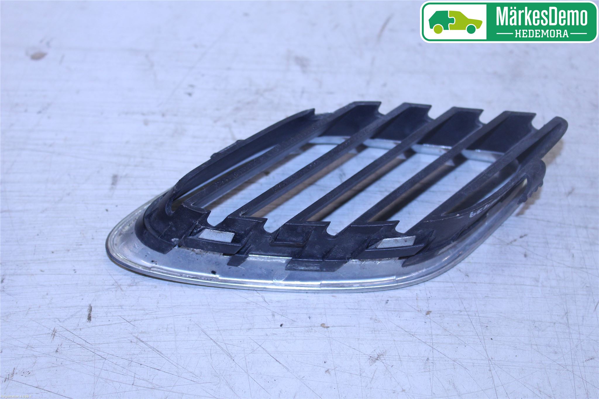 Saab 9-3 VER 2 Grilldel Vänster