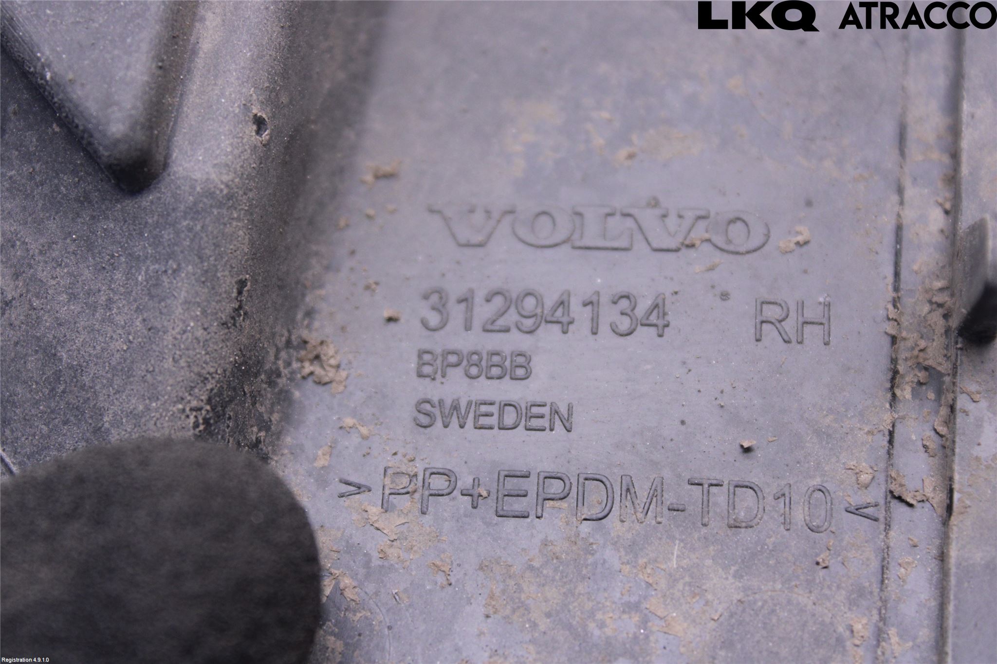 Volvo V60 11-13 Dimljussarg Fram