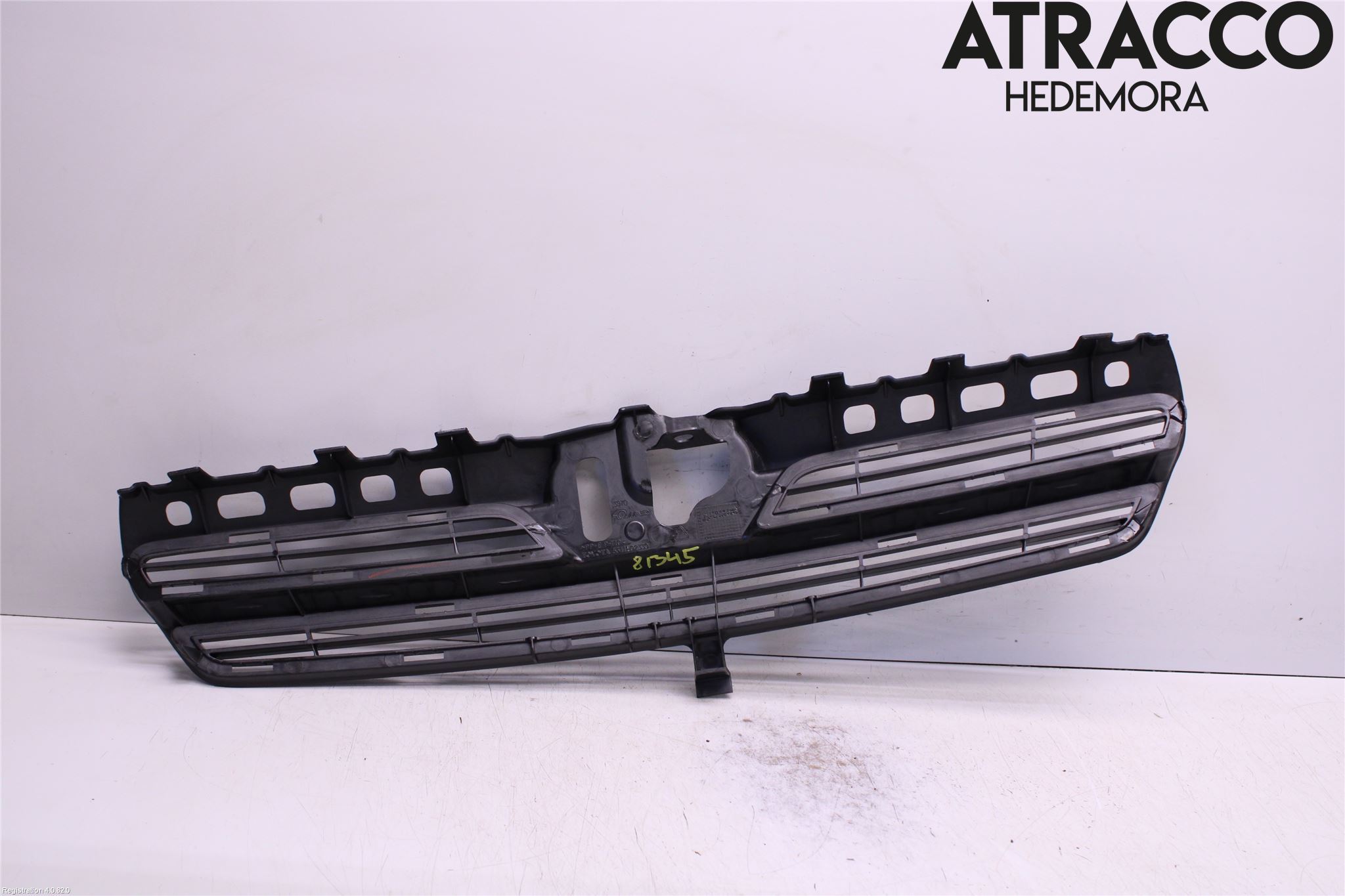 Toyota COROLLA 02-07 Grilldel Mitt