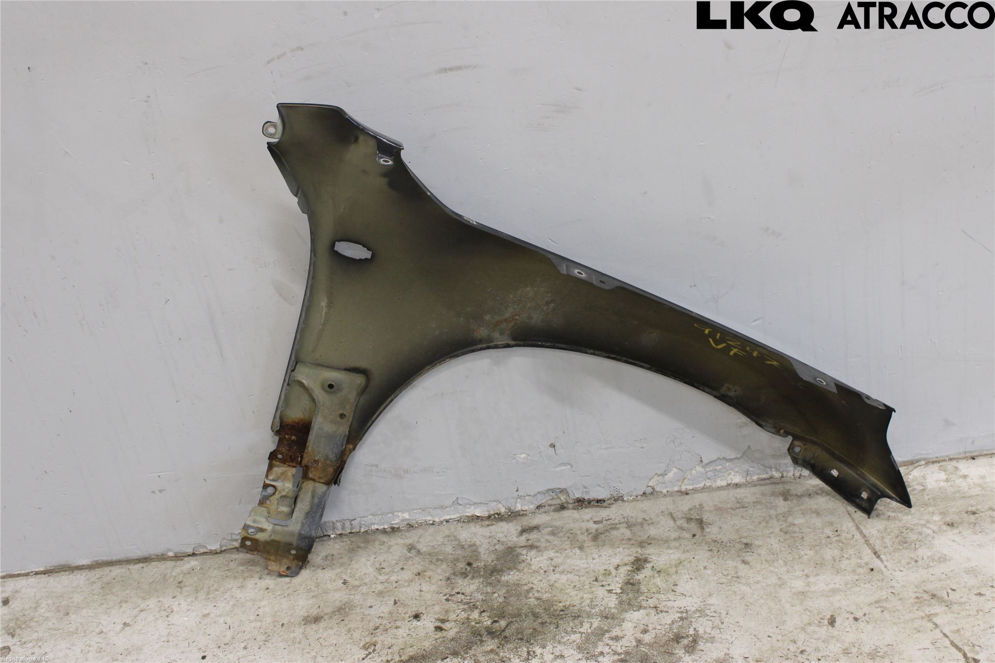 Suzuki GRAND VITARA II 06-14 Skärm Fram Vänster