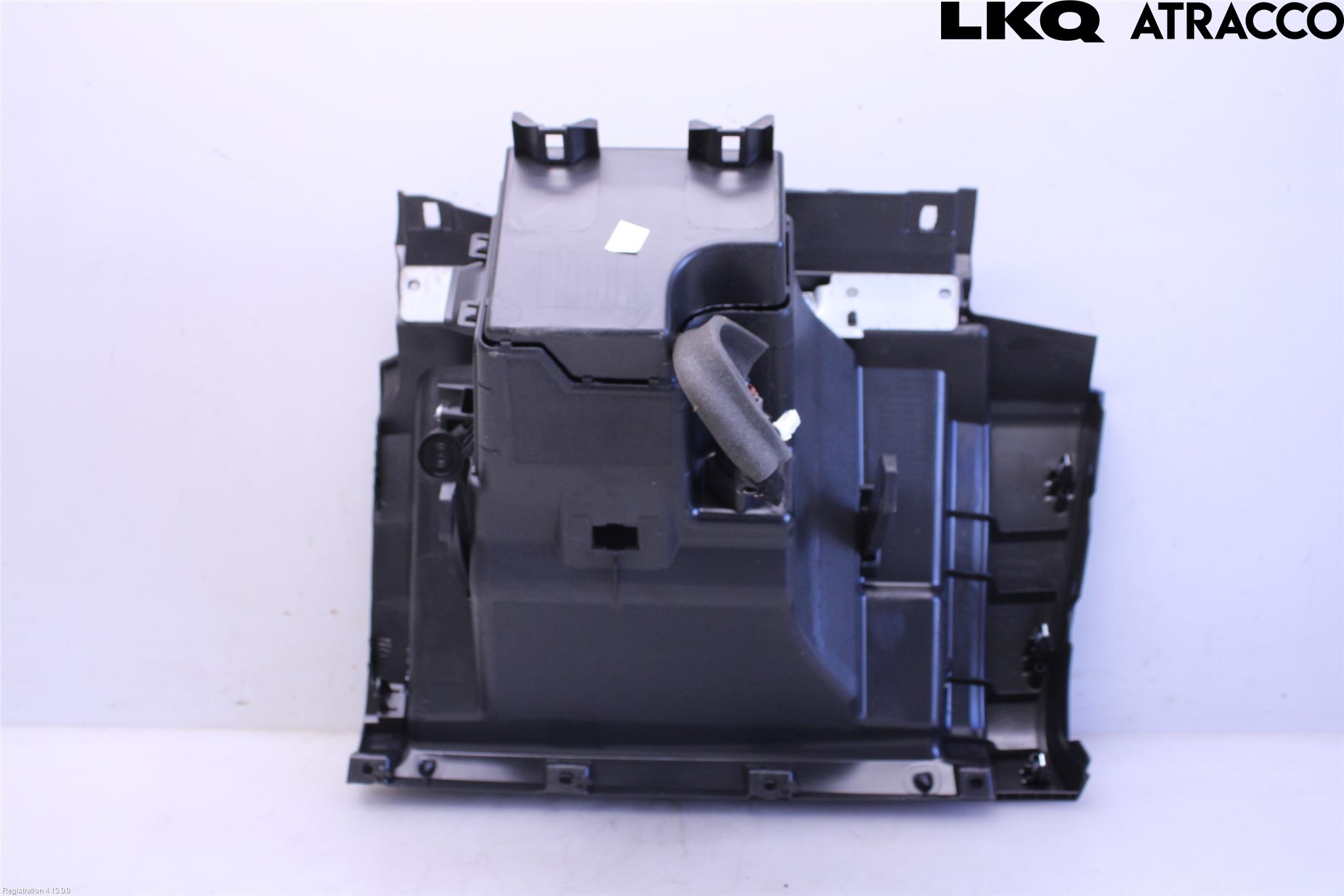 Nissan LEAF 18- Handskfack