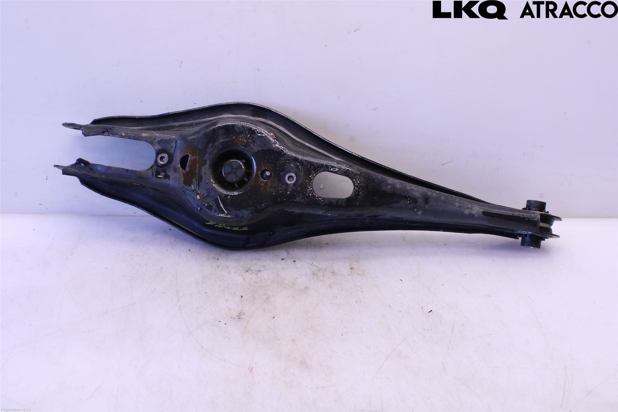 Volkswagen VW TOURAN 16- Bärarm Bak Höger