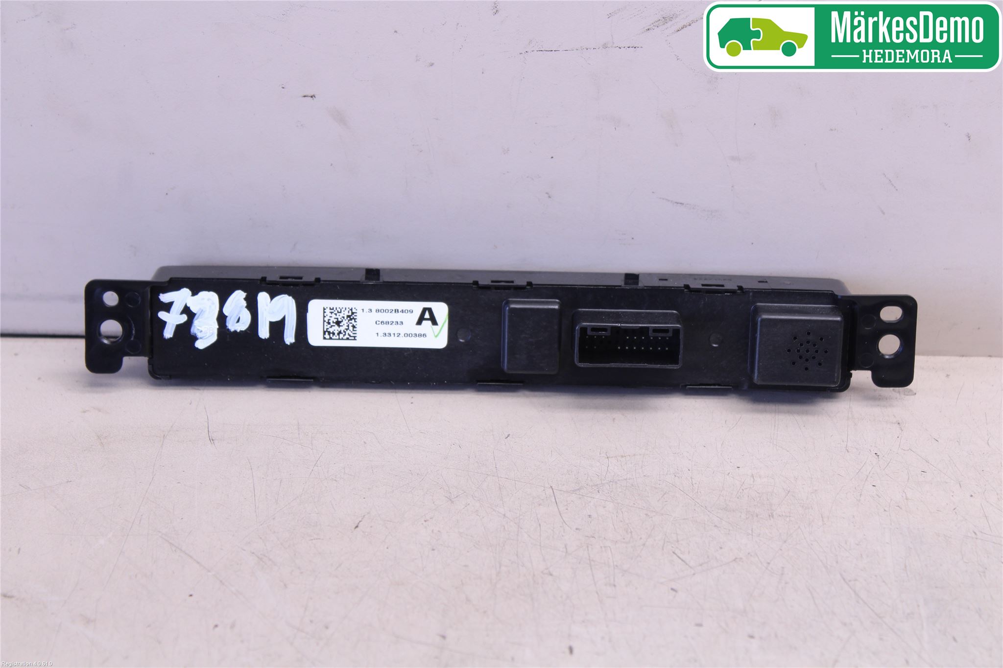 Mitsubishi OUTLANDER 13-21 Strömställare Varnings