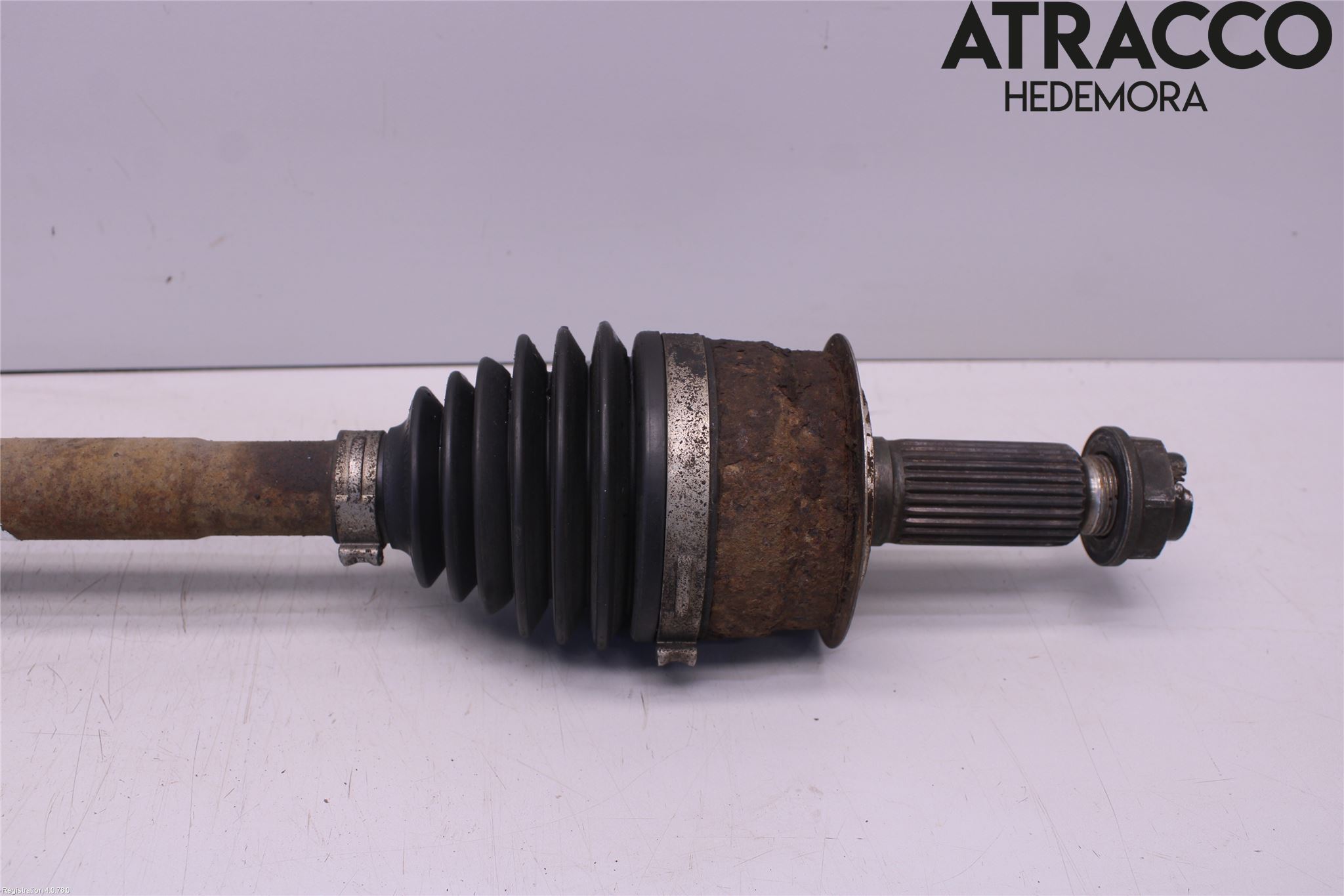 Subaru B9 TRIBECA  06-07 Drivaxel Fram Höger