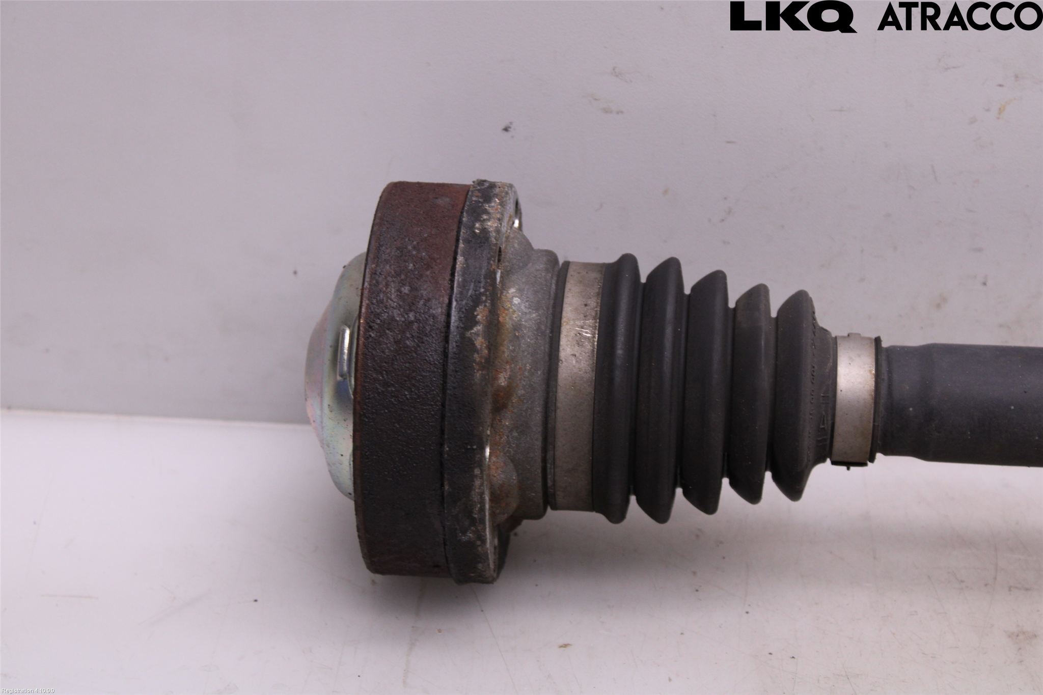 Audi A8/S8 4E  02-09 Drivaxel Bak Höger