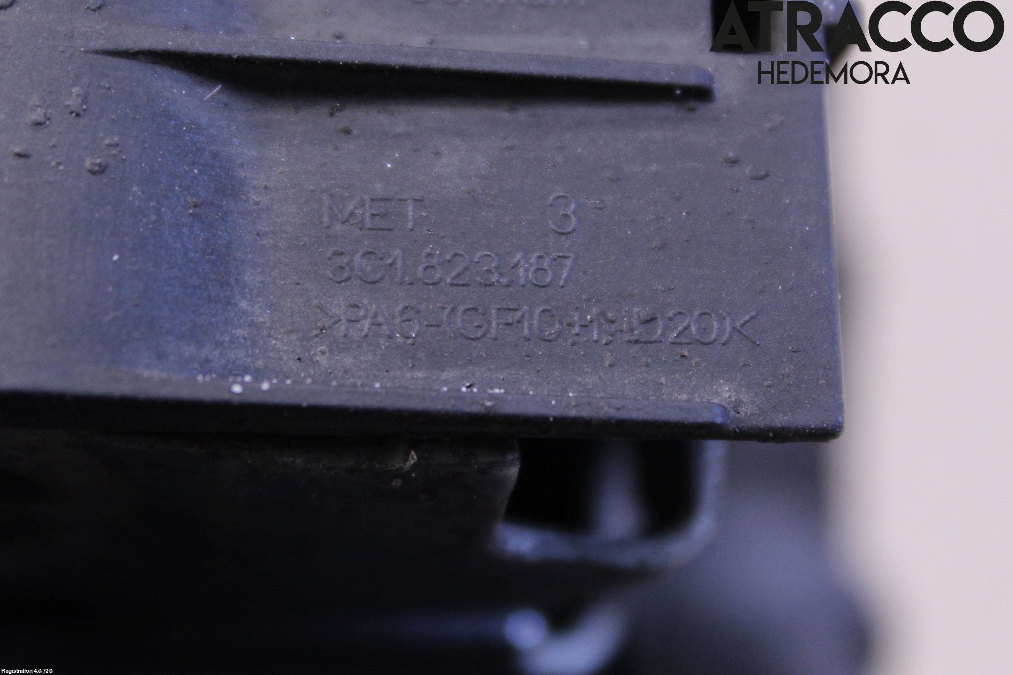 Volkswagen VW PASSAT 05-11 Huvlås