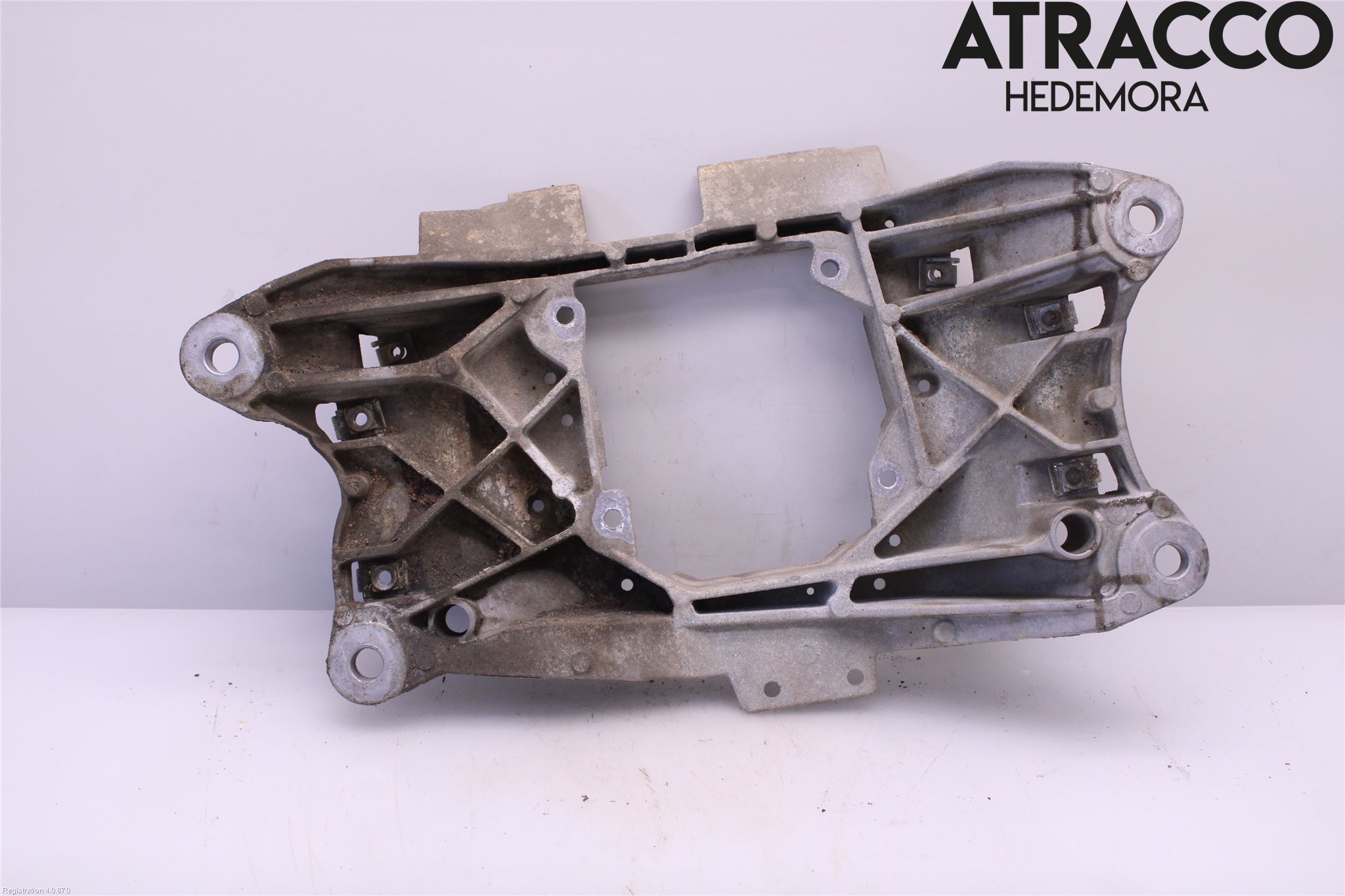 Audi A6 ALLROAD 12-18 Växellådsbalk