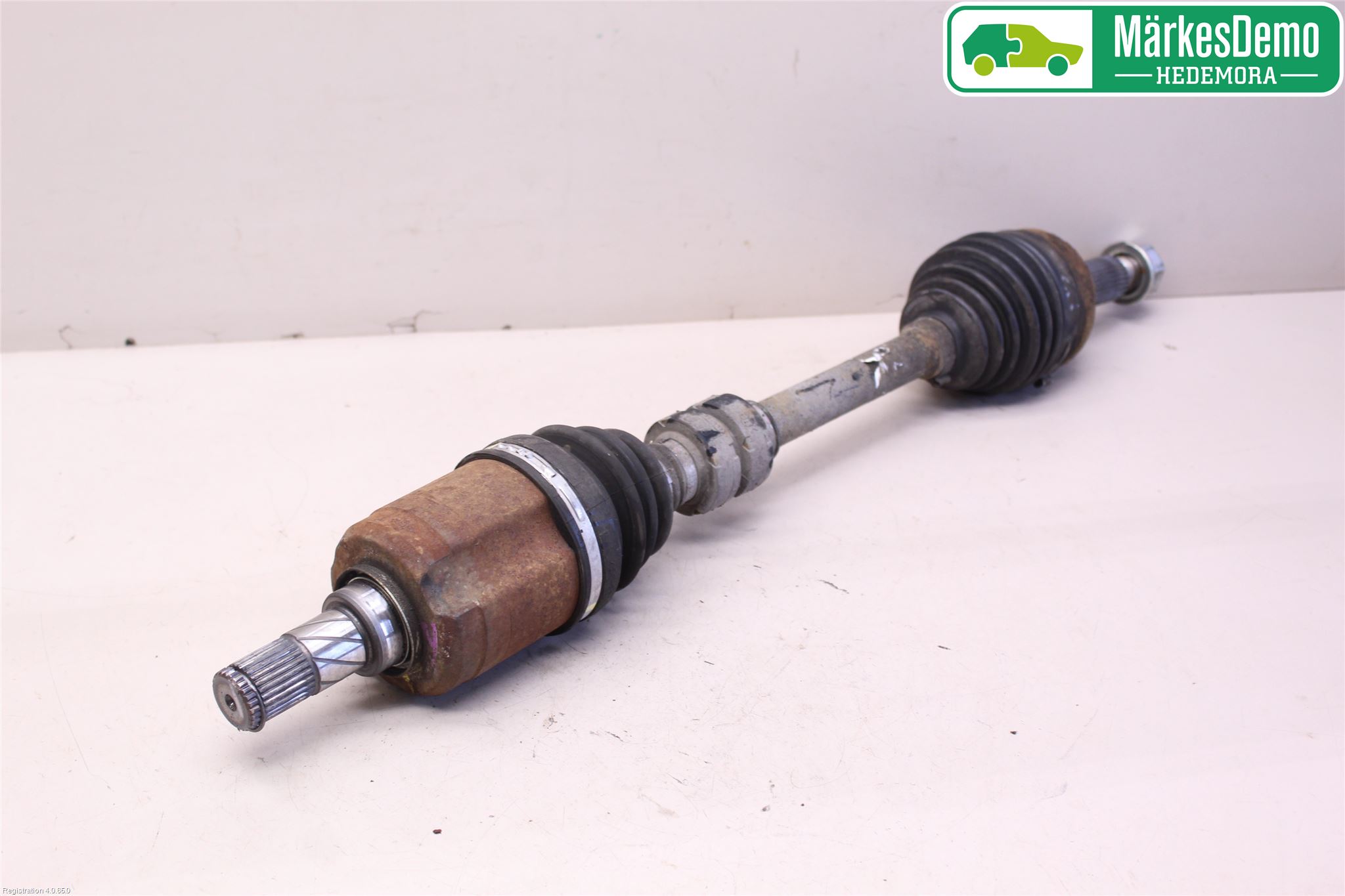 Nissan QASHQAI   07-10 Drivaxel Fram Vänster