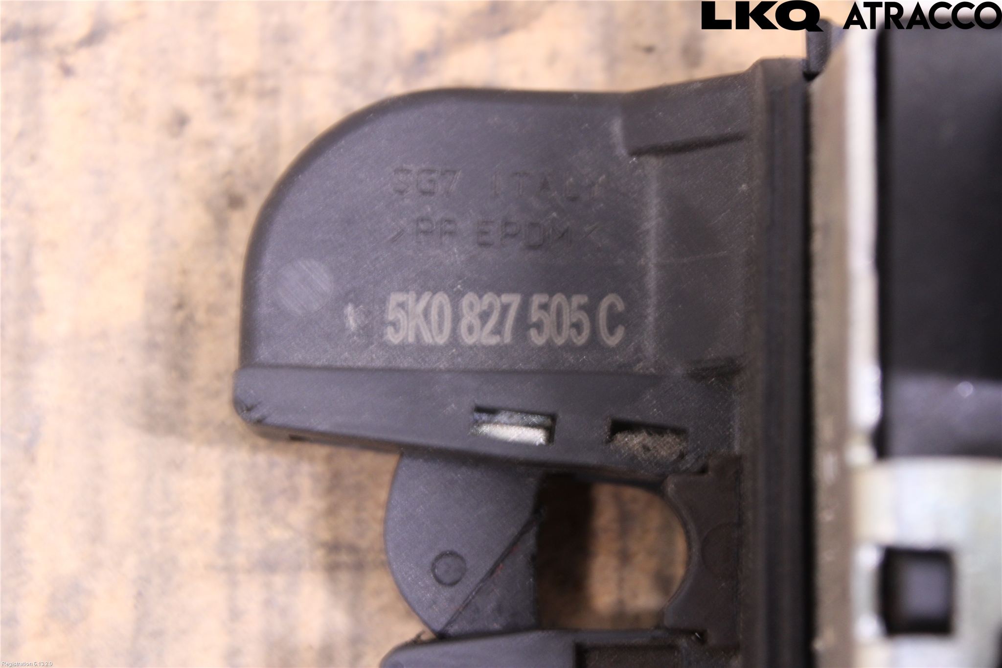 Volkswagen VW GOLF VI 09-13 Låskista Baklucka