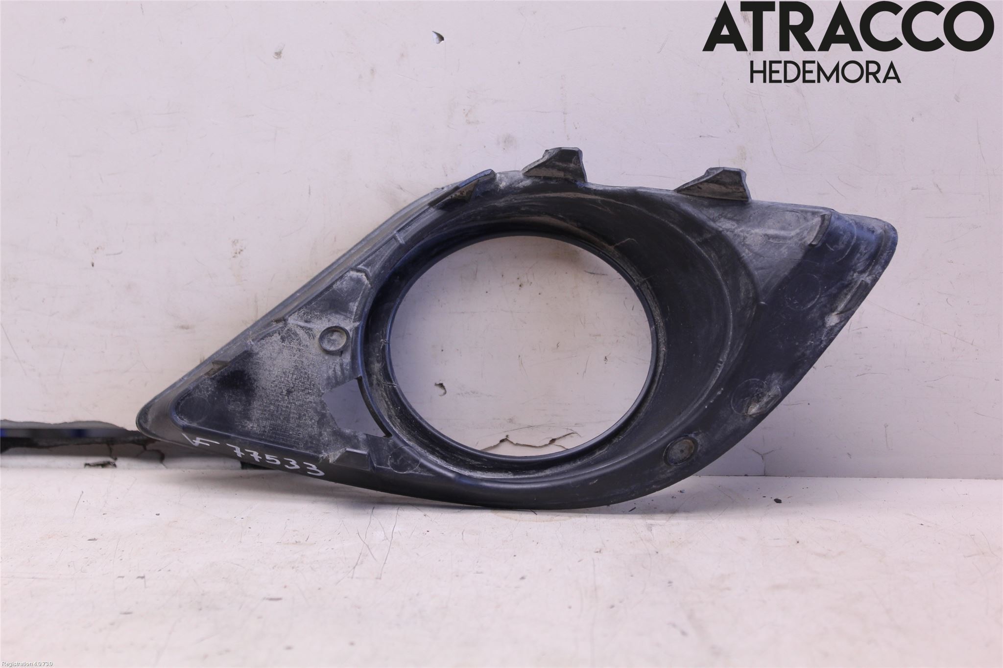 Skoda FABIA 07-14 Dimljussarg Fram