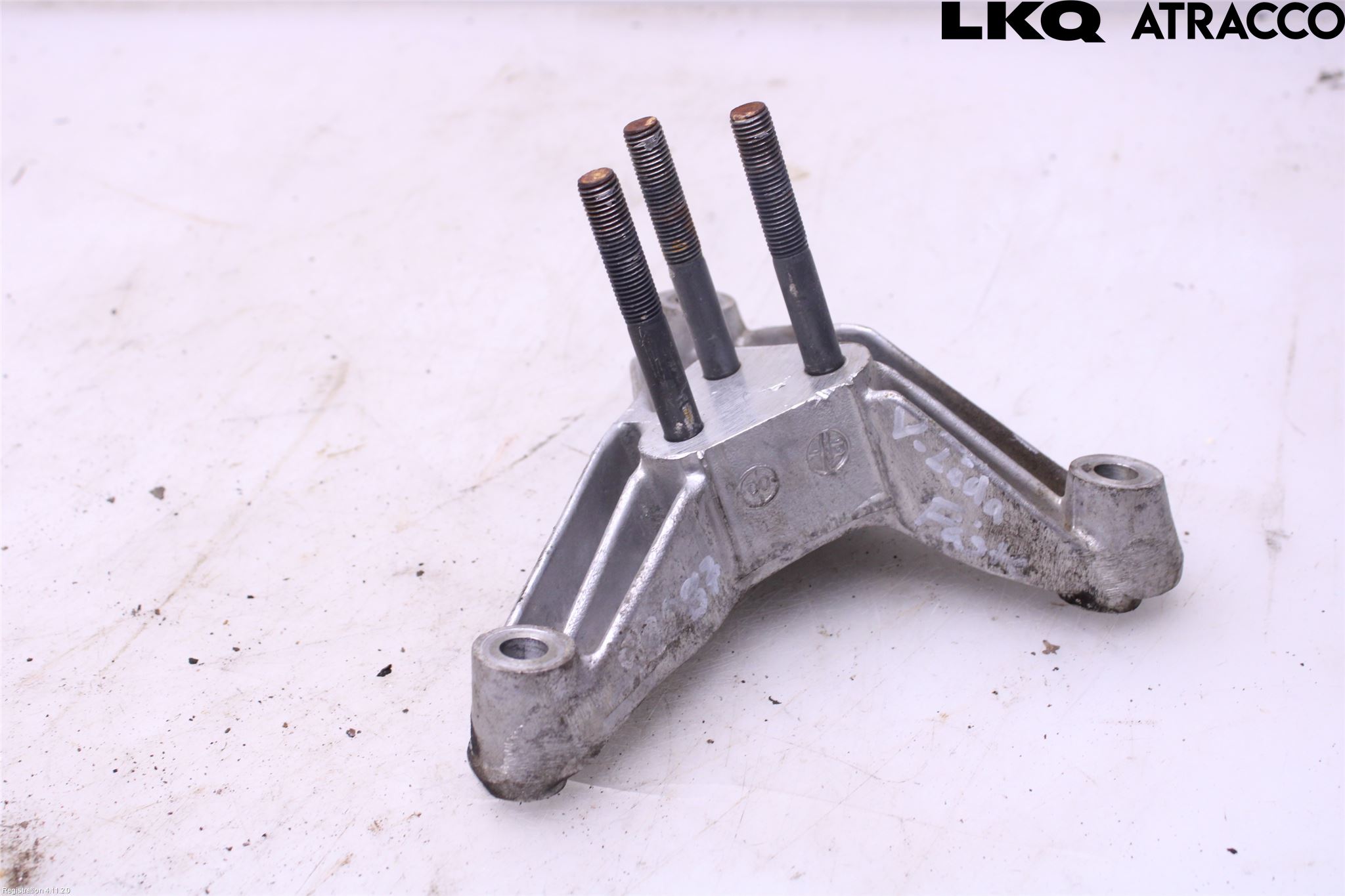 Volvo S40/V40    96-04 Växellådsfäste