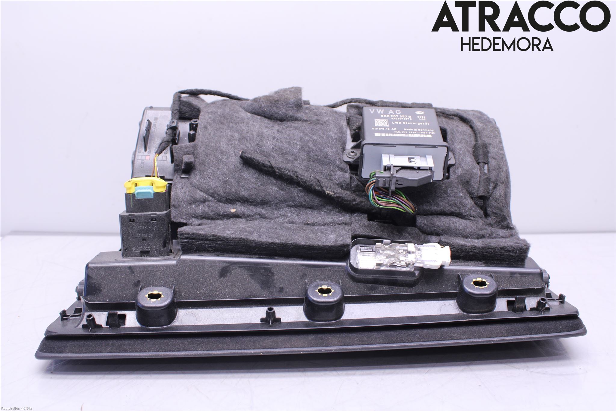 Audi Q3 8U 12-18 Handskfack