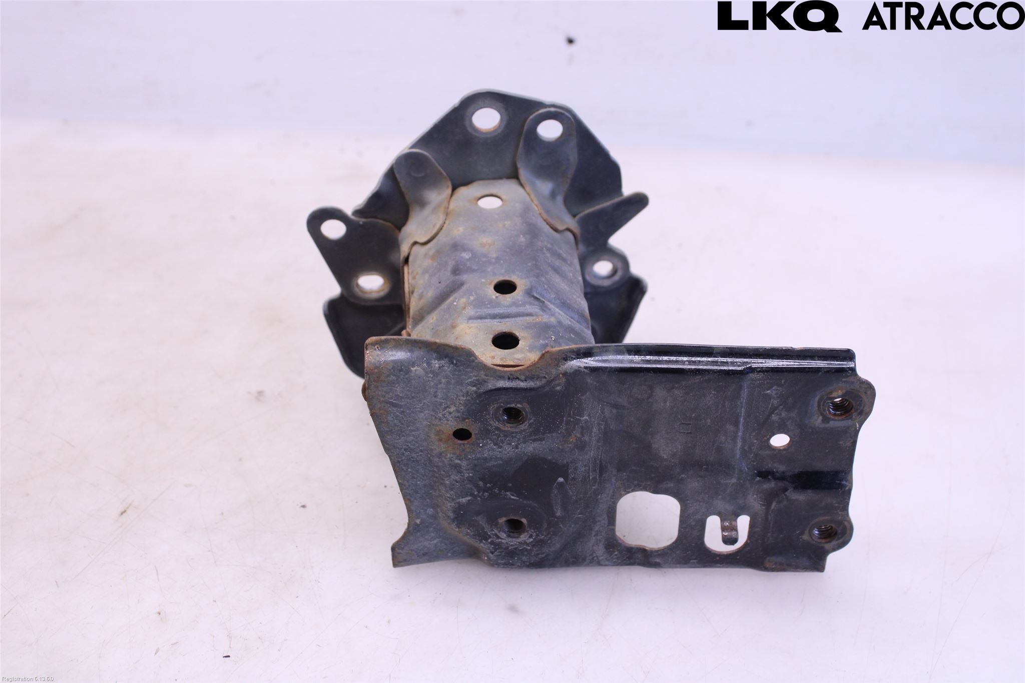 Toyota AURIS 13-19 Stötfångarbärjärn Bak