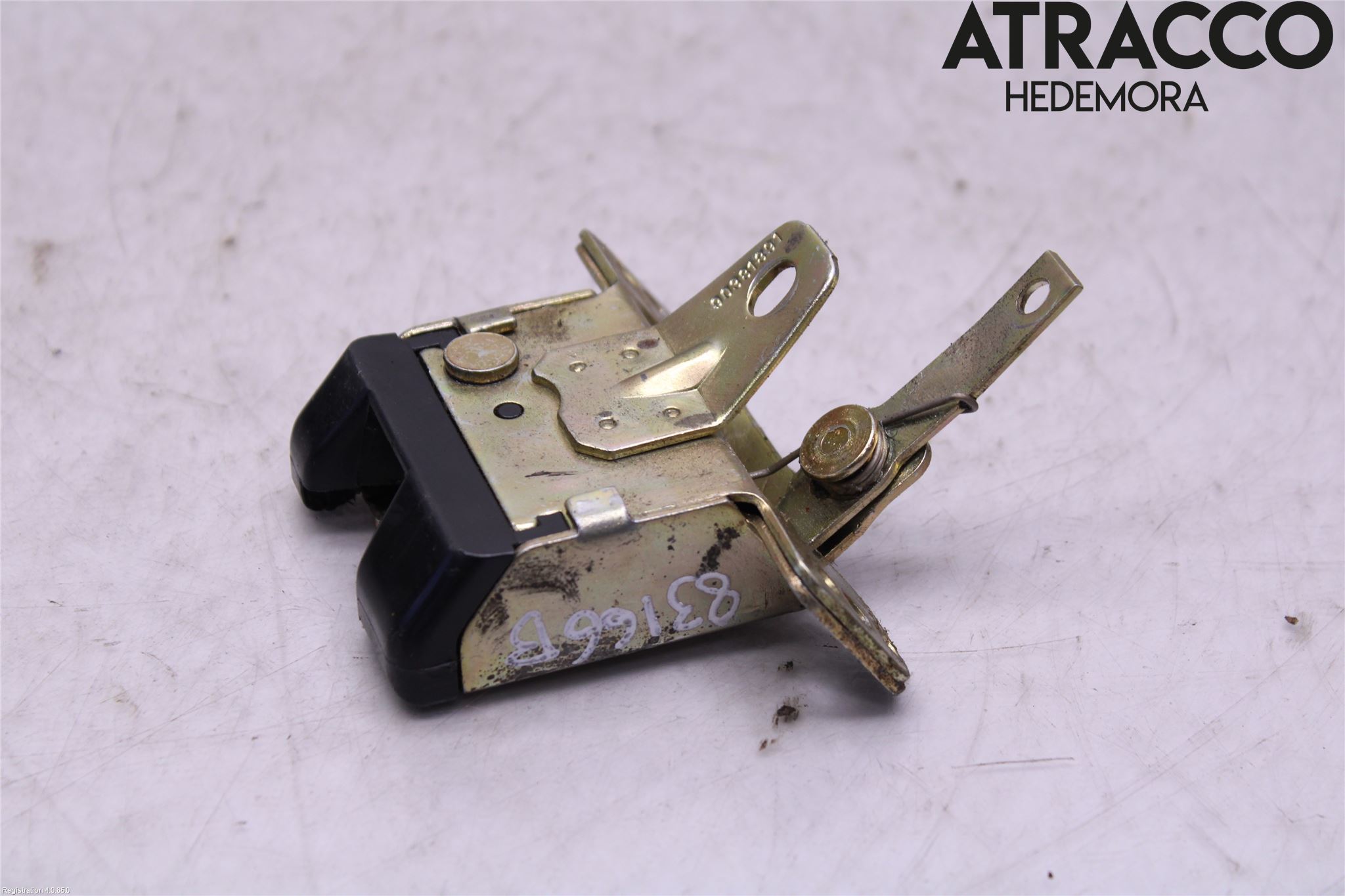 Opel ASTRA F 92-98 Låskista Baklucka