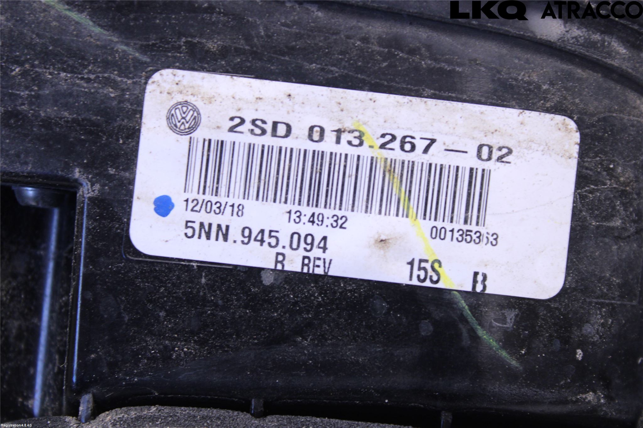 Volkswagen VW TIGUAN 16-24 Bakljus Lucka Hö