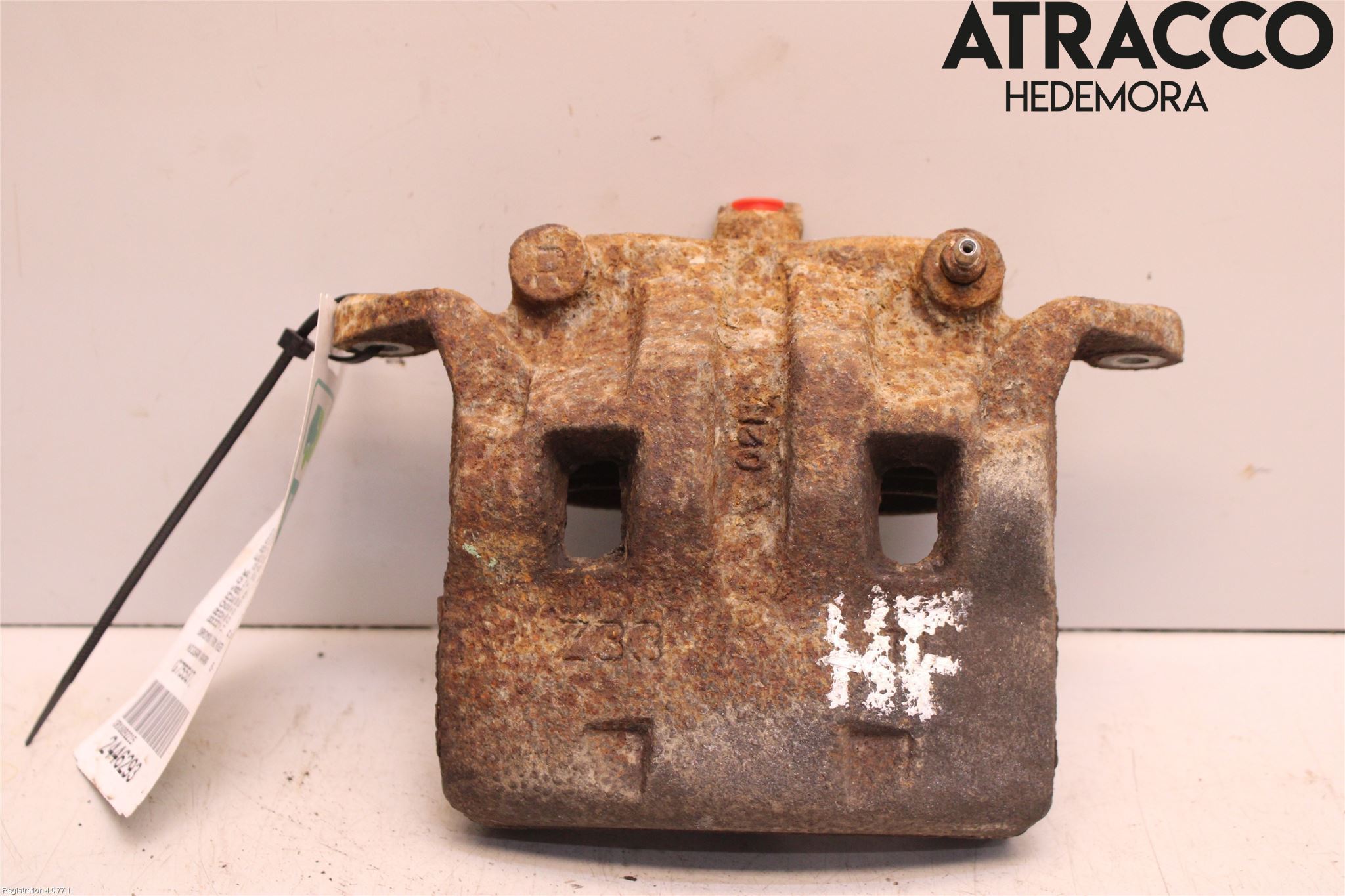 Nissan NAVARA 05-16 Bromsok Fram Höger