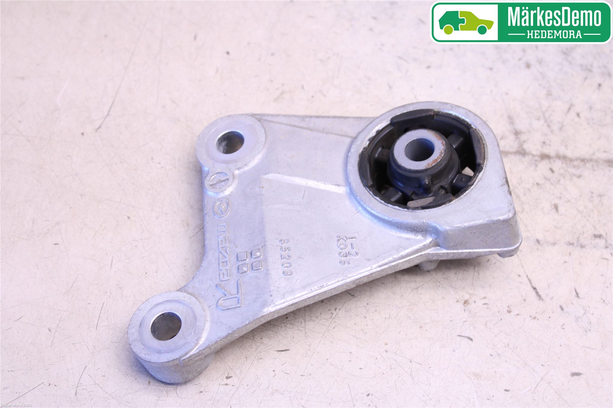 Mazda CX-5 12-17 Bakaxel Fäste