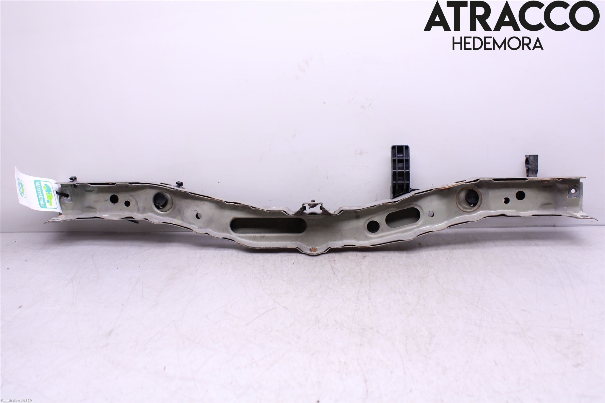 Toyota AURIS 13-19 Kylarfäste-Ram-Balk