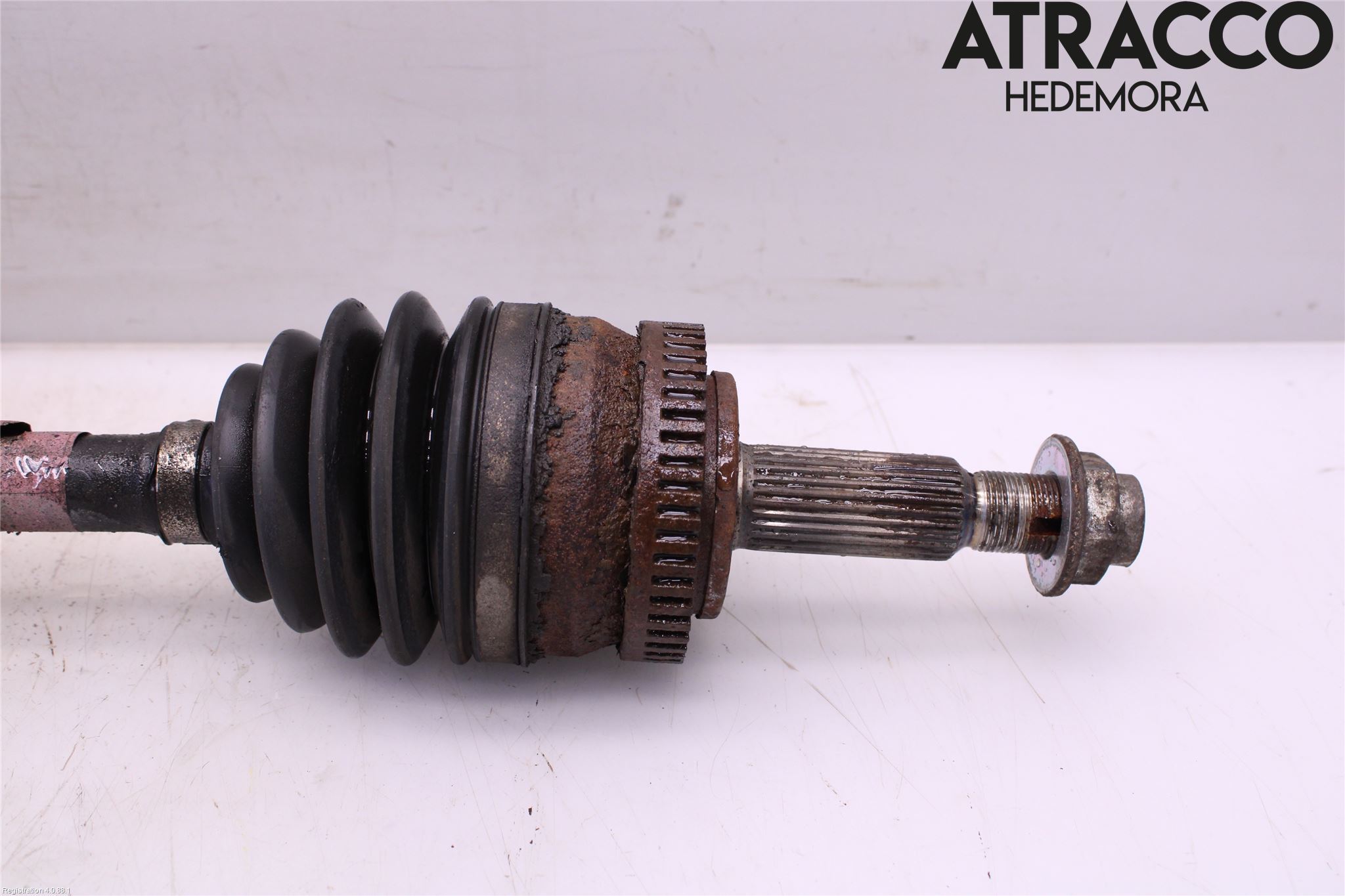 Hyundai i40 08-15 Drivaxel Fram Vänster