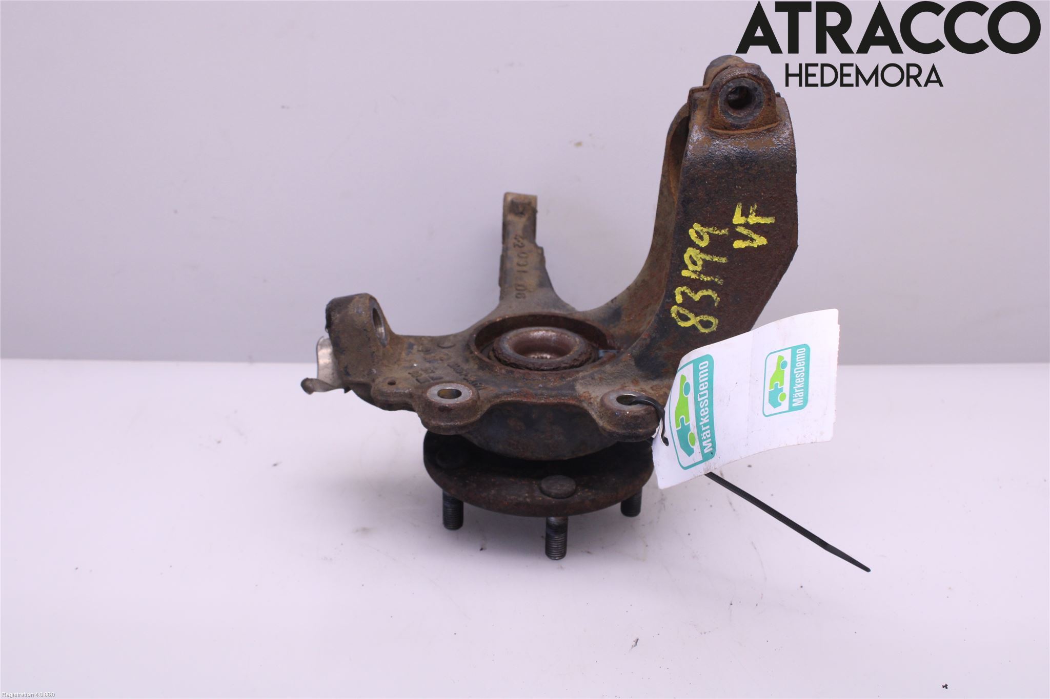 Ford FOCUS     04-07 Styrspindel Lagerhus Vä