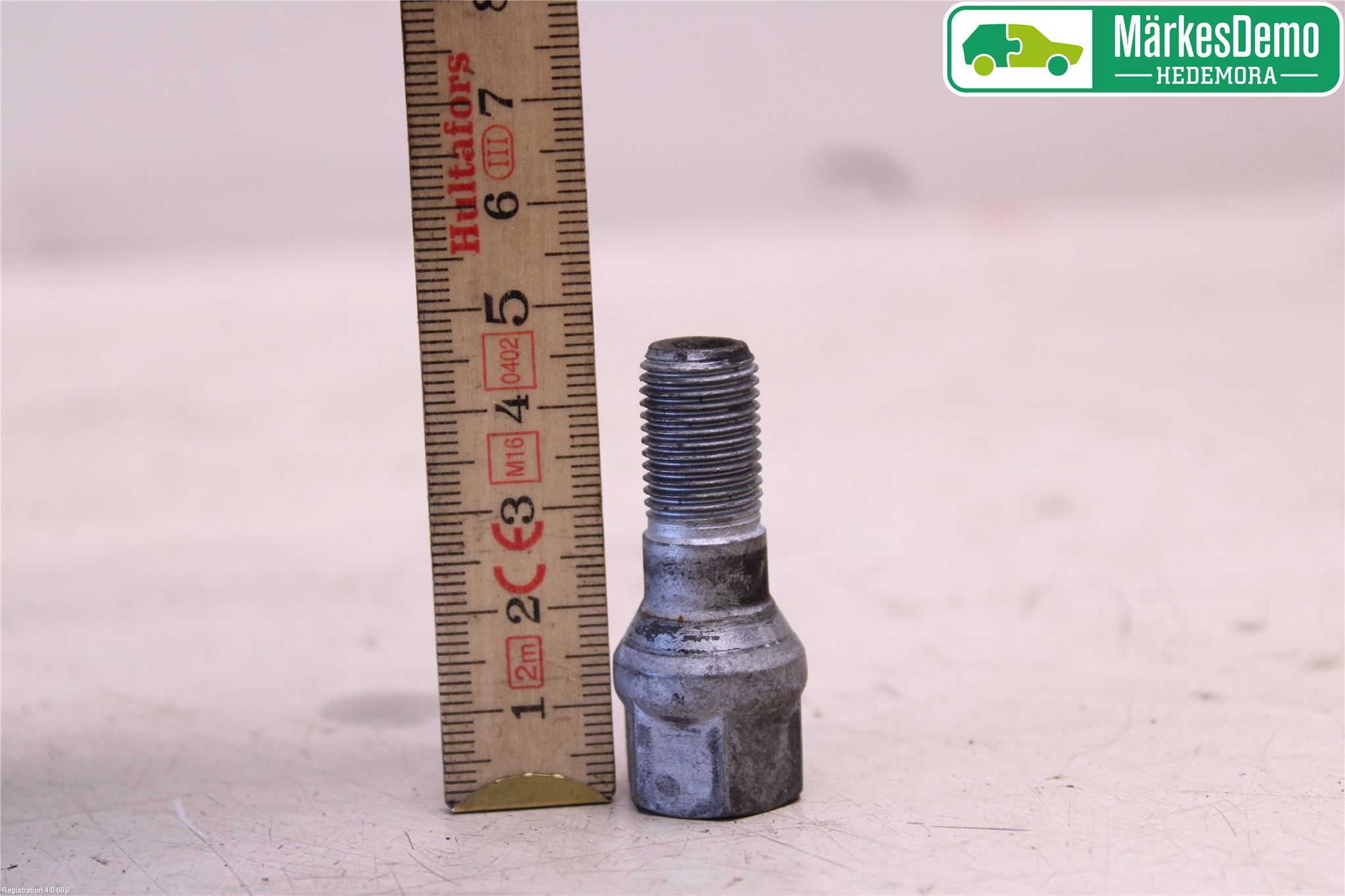 Peugeot PARTNER 16-18 Hjulmutter-Bult-Sats