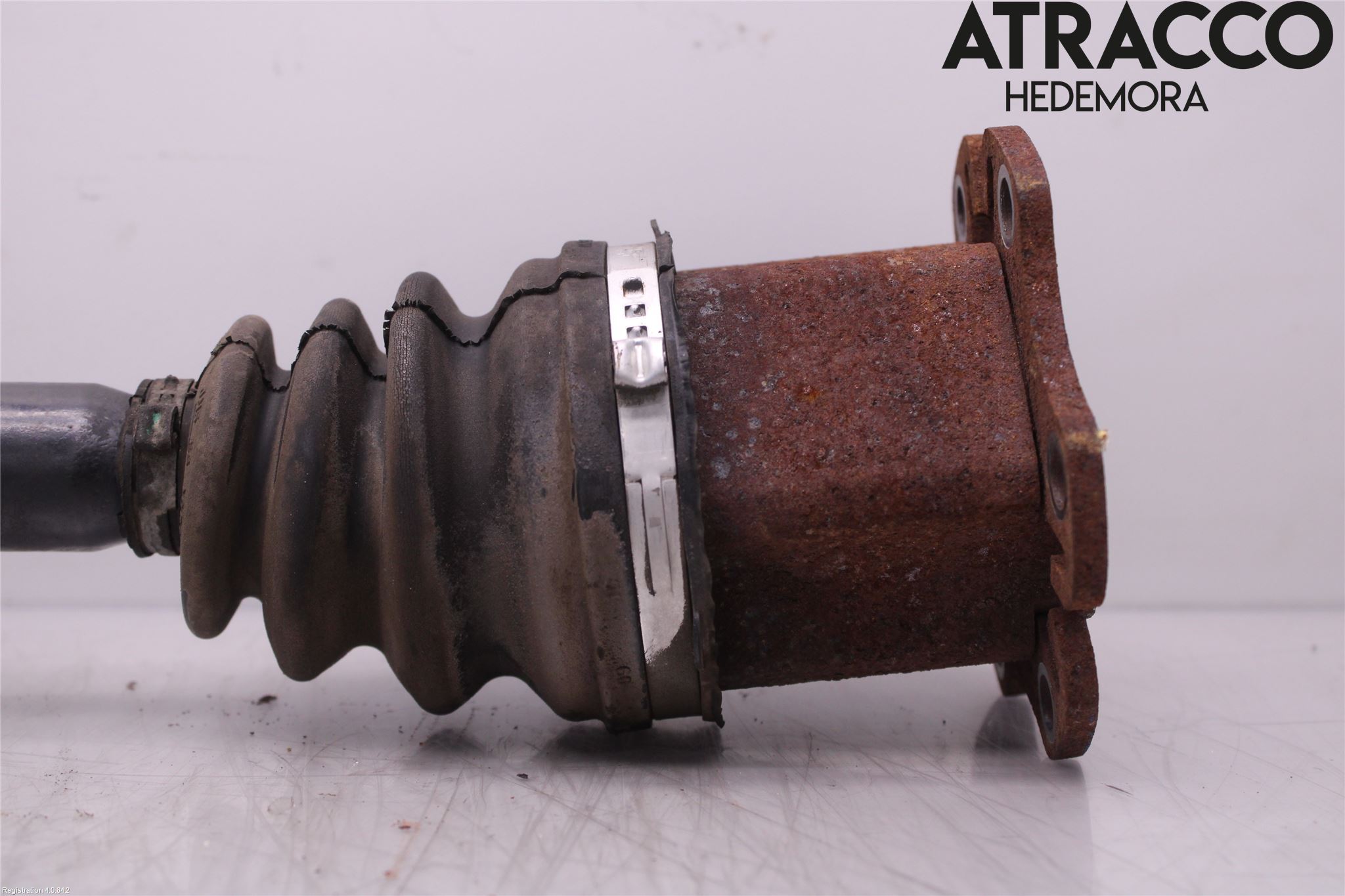Audi A8/S8 4E  02-09 Drivaxel Fram Vänster