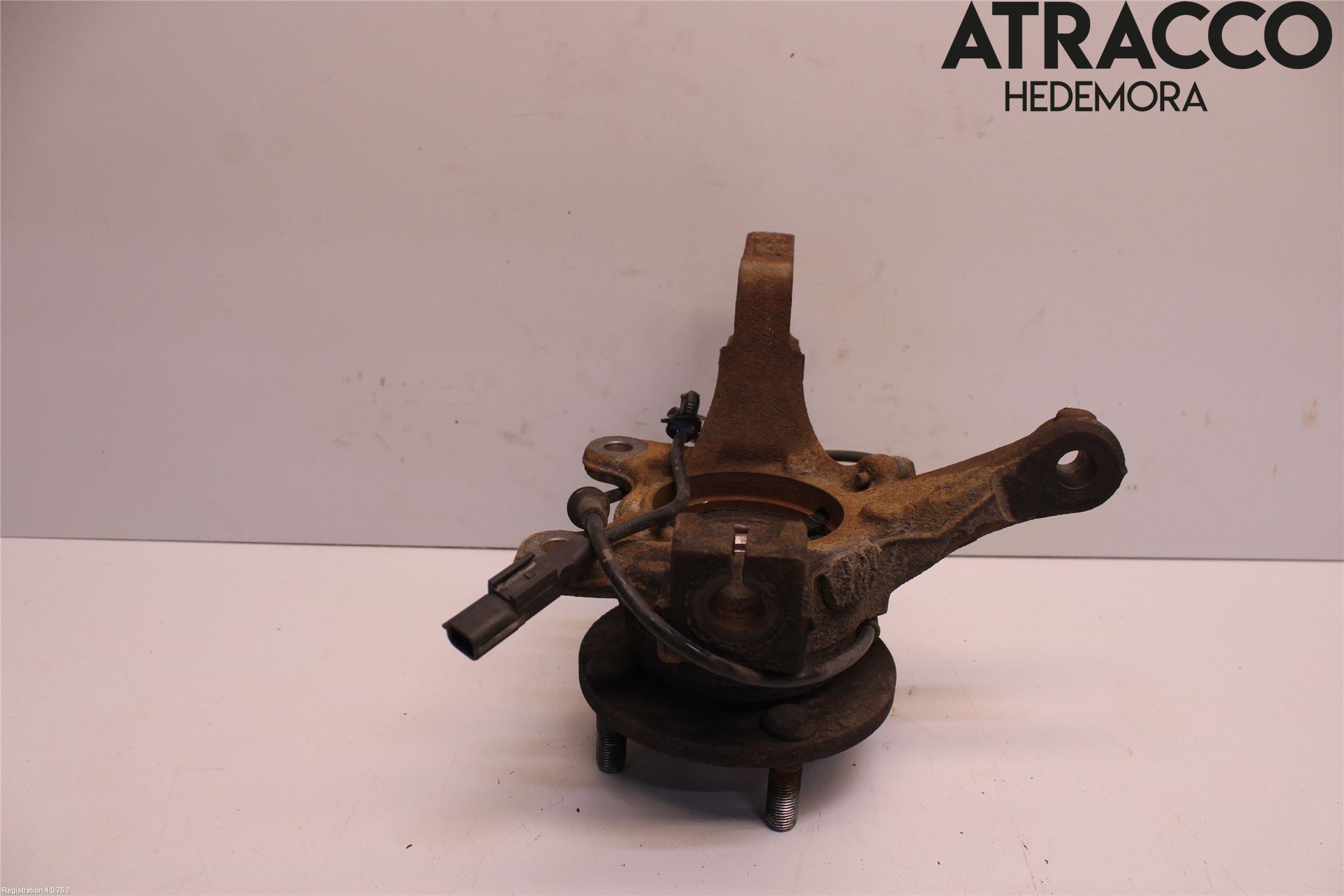 Nissan NOTE E12 14-20 Styrspindel Lagerhus Hö