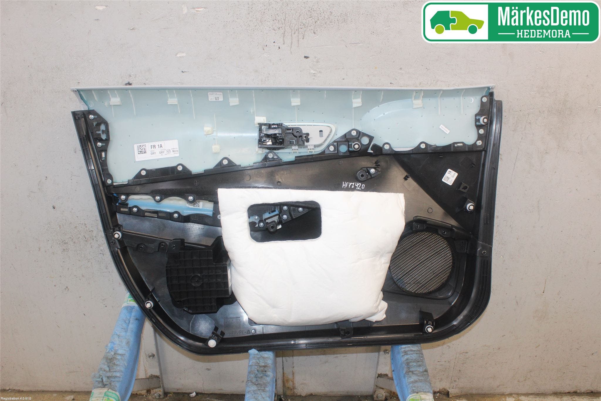 Toyota COROLLA 19- Dörrklädsel Hö