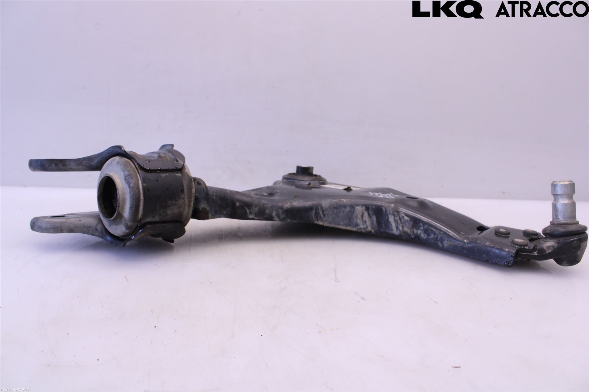 Jaguar E-PACE 17- Bärarm Fram Undre Hö