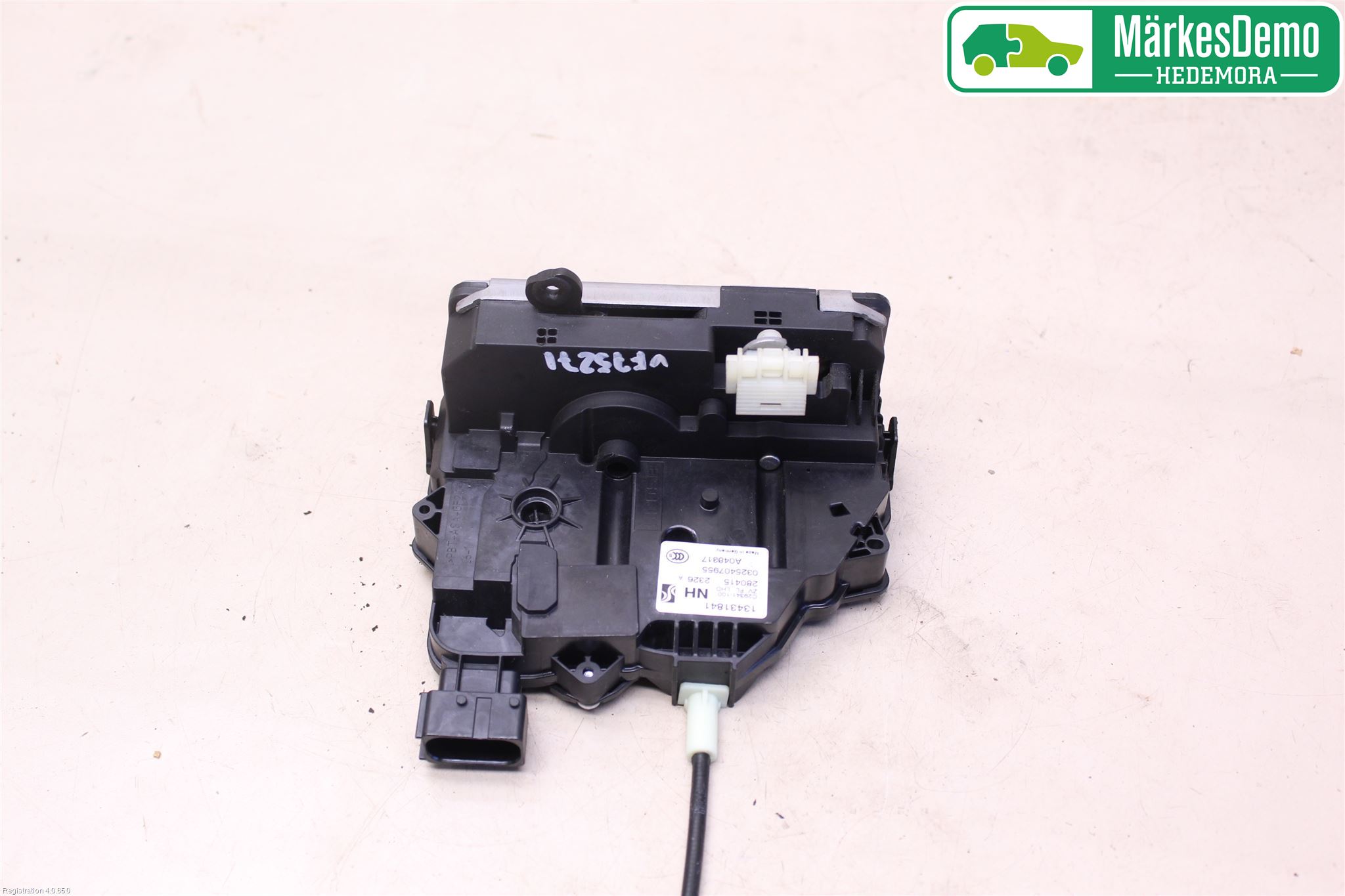 Opel CORSA E 15-19 Låskista-Dörrlås