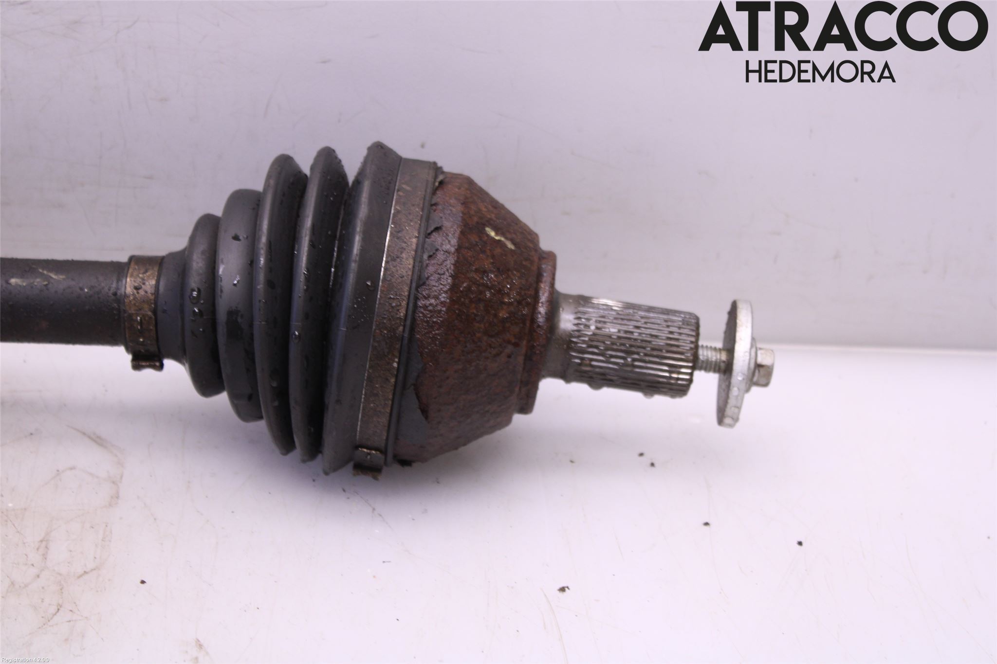 Volvo V70 08-13 Drivaxel Fram Vänster