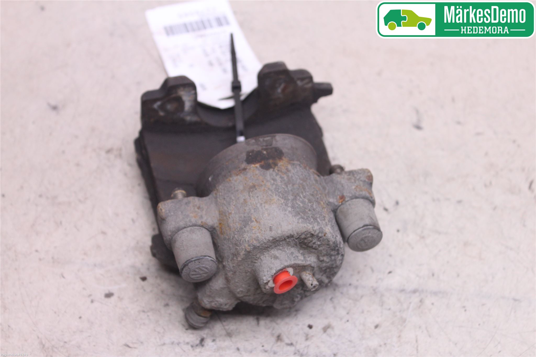 Volkswagen VW GOLF VI 09-13 Bromsok Fram Höger