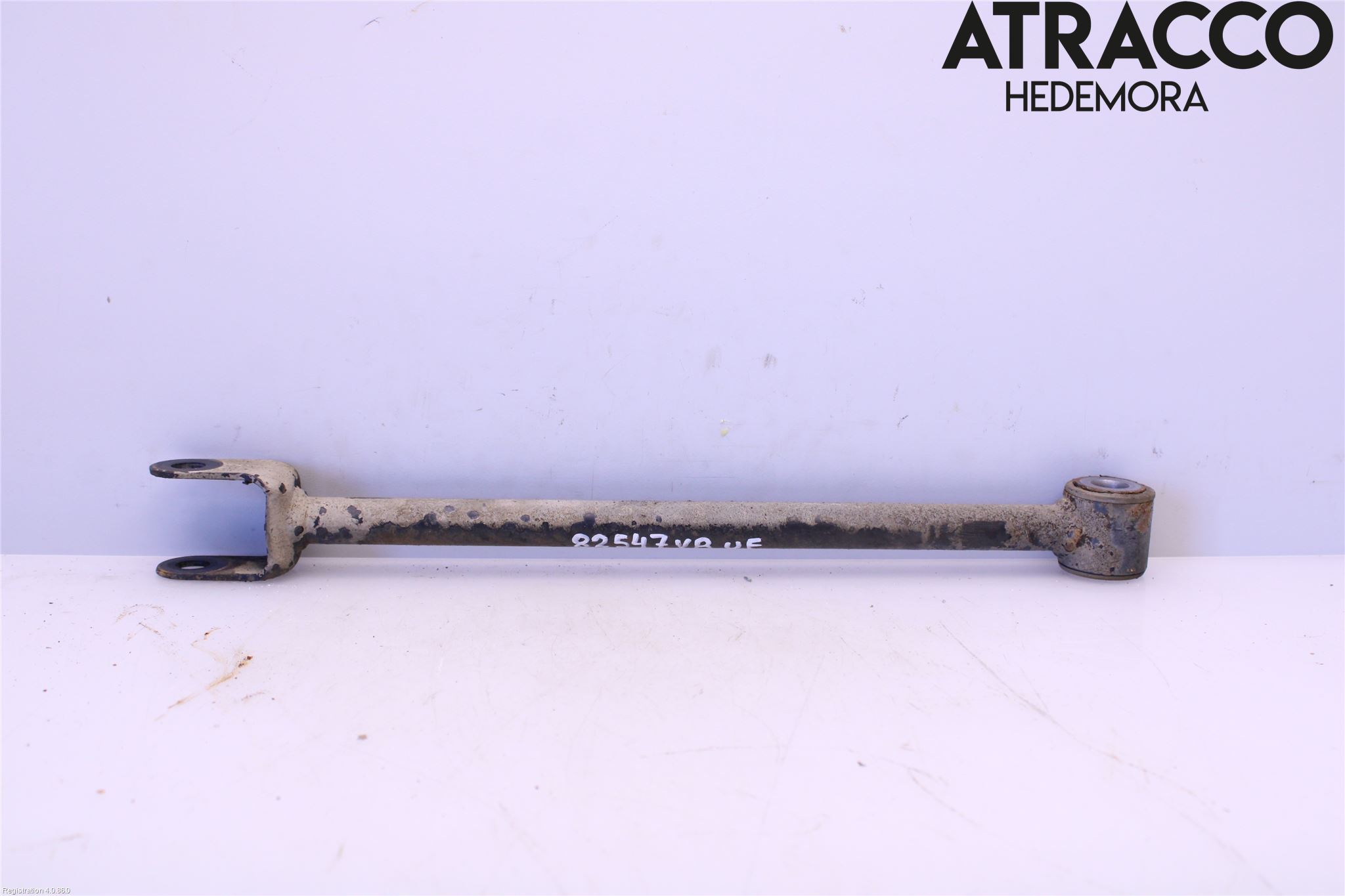 Dacia DUSTER 10-17 Bärarm Bak Vänster