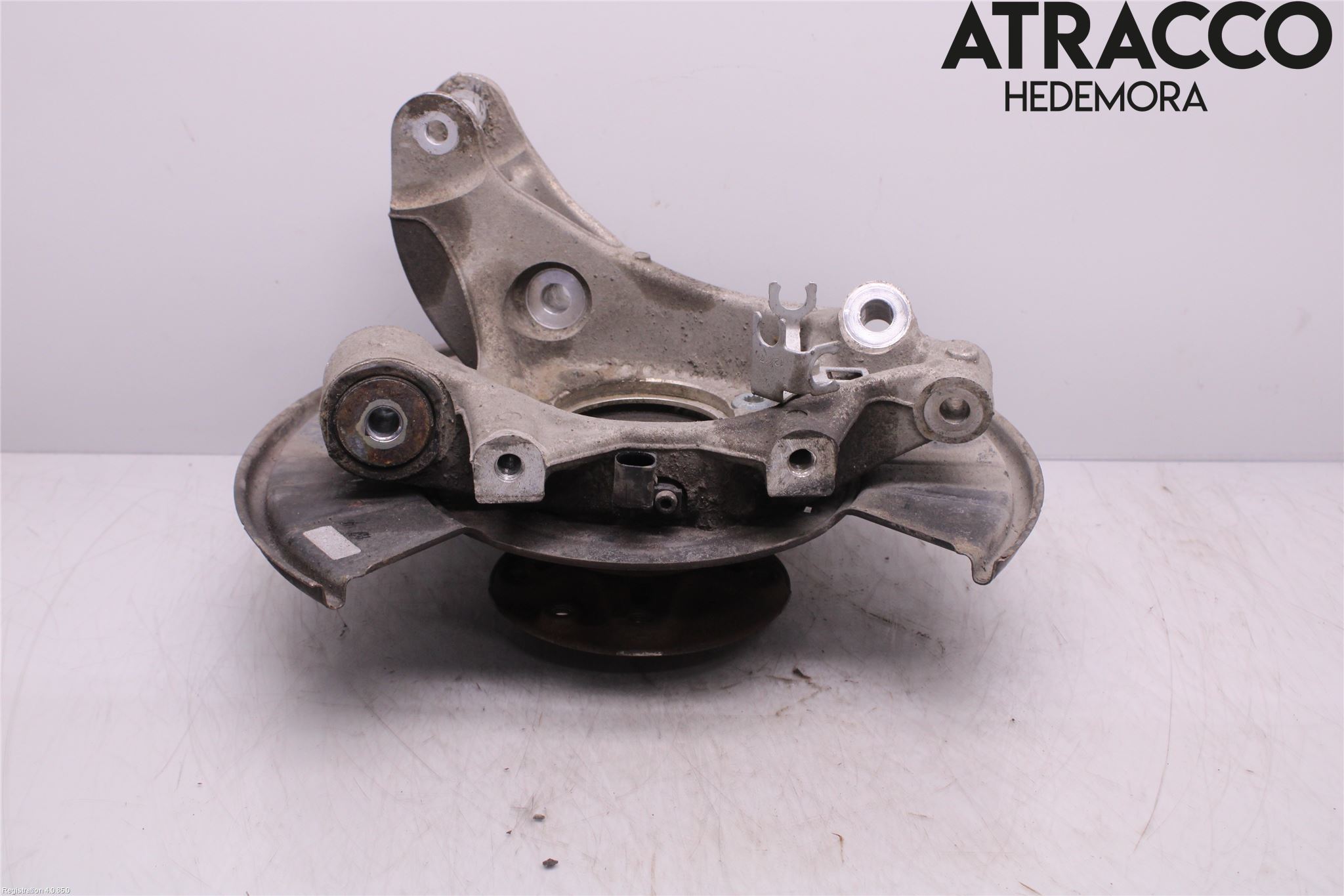 Porsche CAYENNE 03- Hjullagerhus-Spindel Vä B