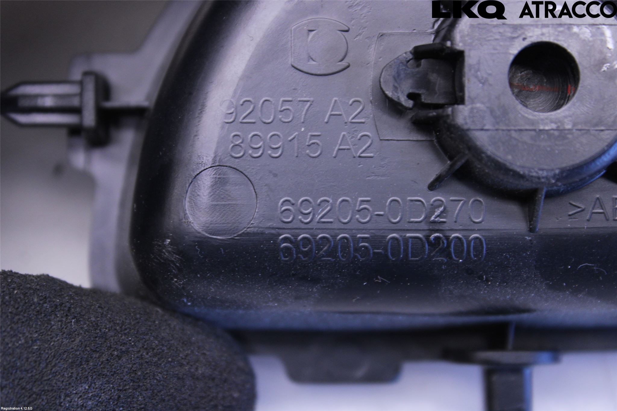 Toyota YARIS XP130 12-14 Dörrhandtag Inre Hö