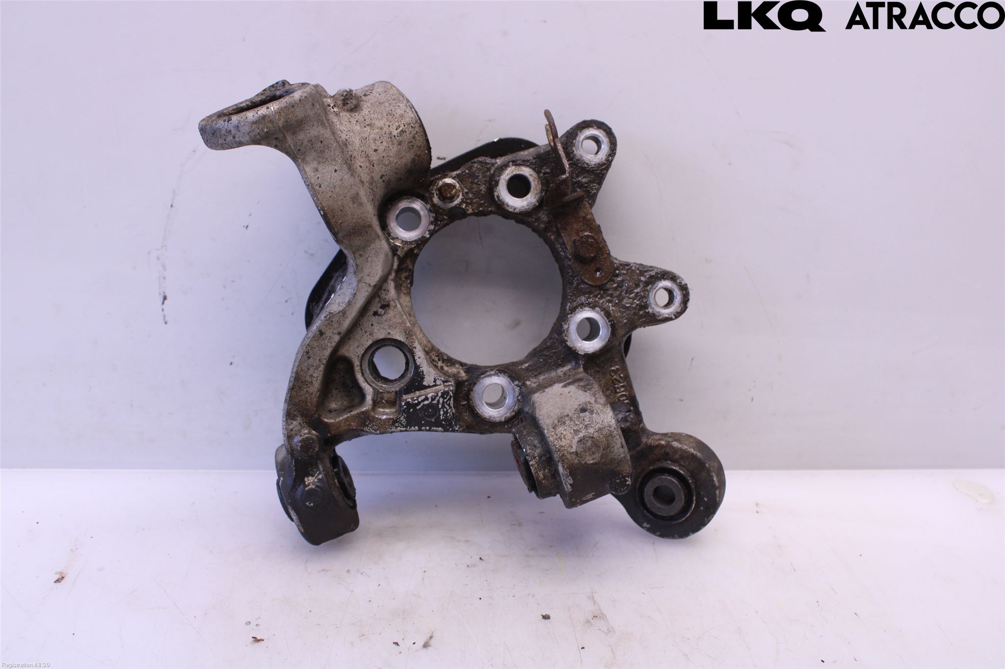 Volvo XC70 05-07 Hjullagerhus-Spindel Vä B